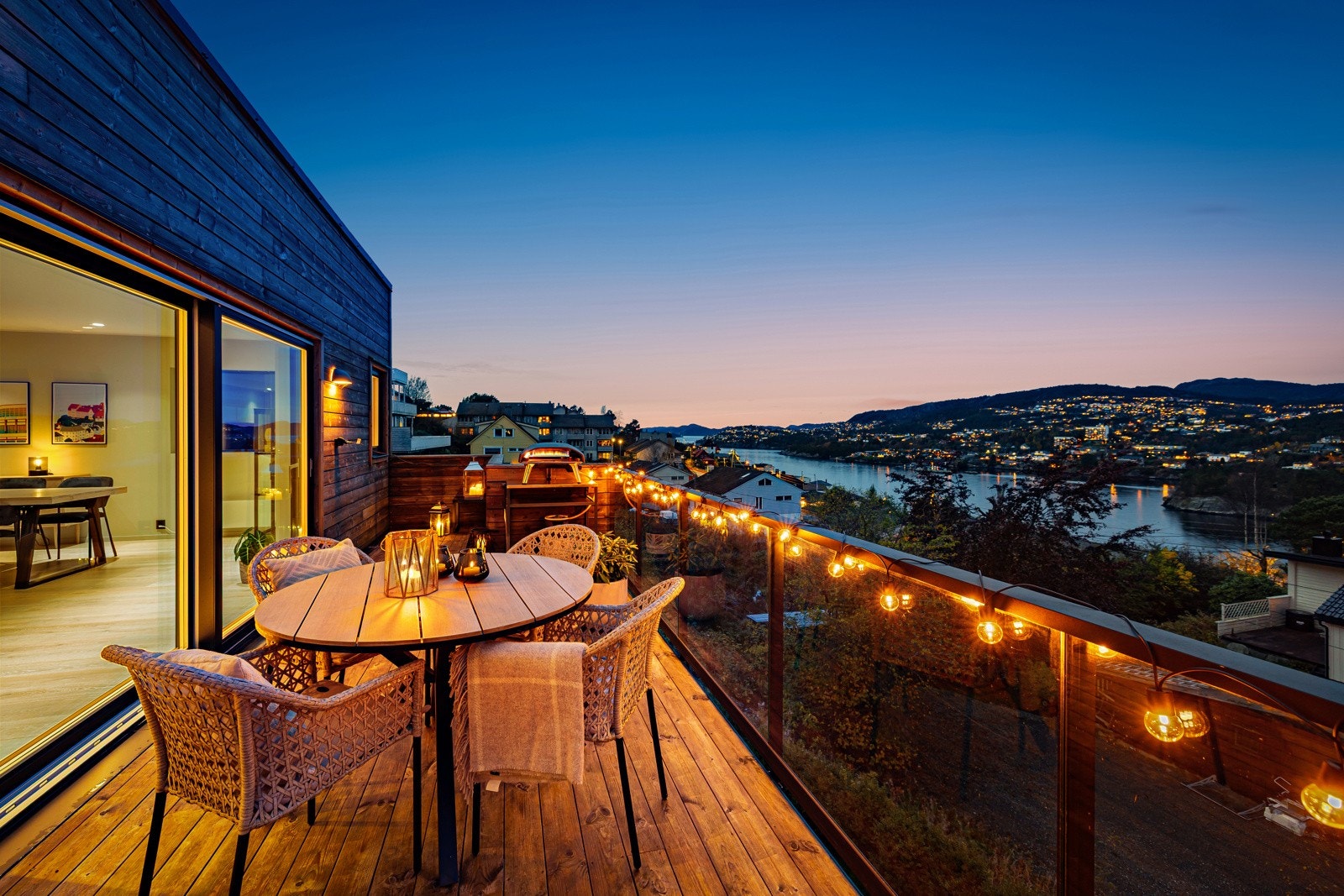 Velkommen til Eidsvågskogen 11E - presentert av PrivatMegleren Syd v/ Jeanett Kallekleiv! Foto: Herman Brandt Galleribilde