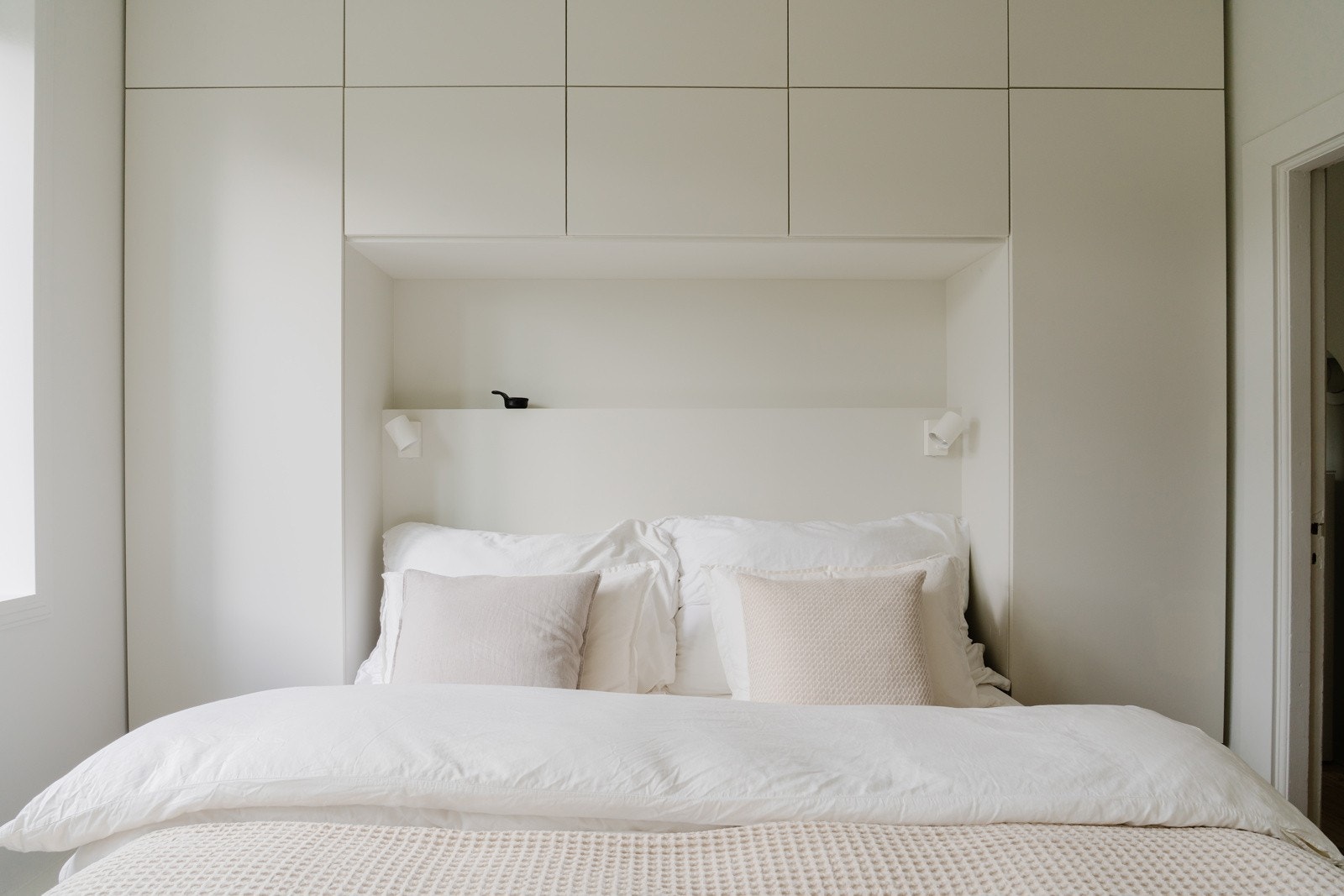 Også her er det plassbygde oppbevaringsløsninger. Galleribilde