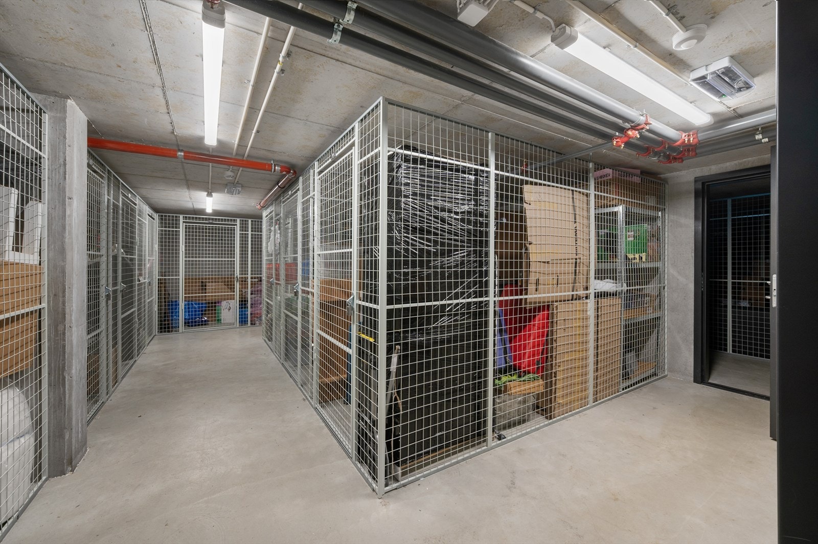 Med leiligheten følger det en ekstern bod i byggets kjeller på 5 m². Galleribilde