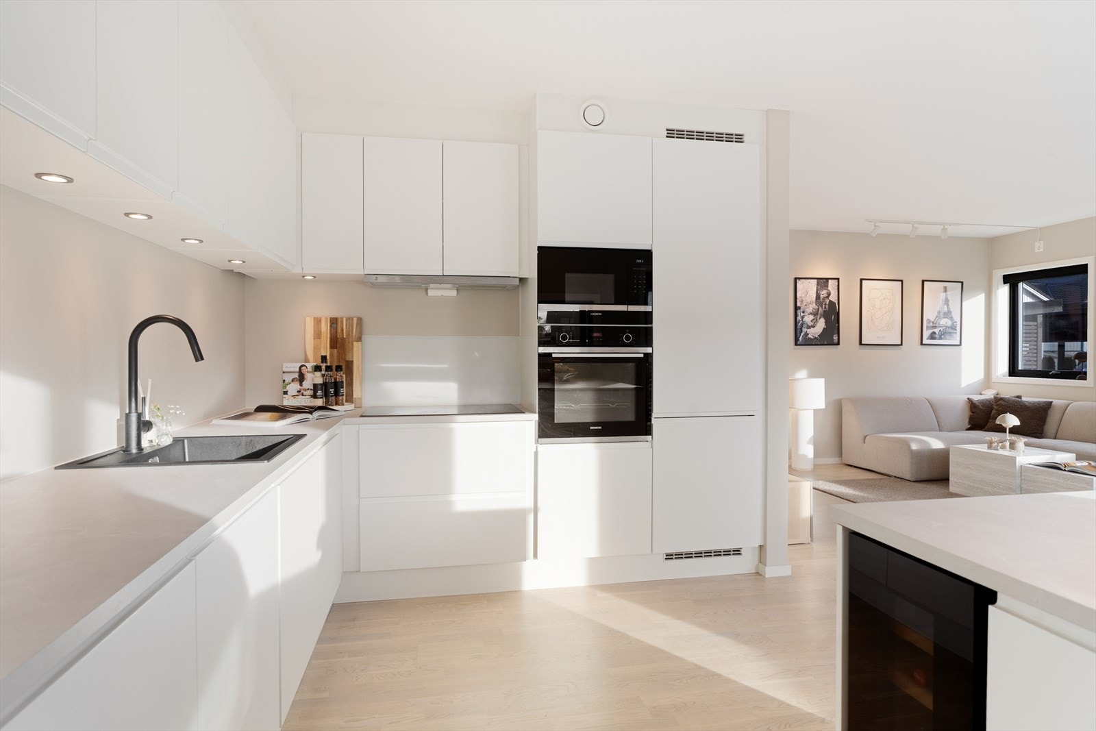 Alle hvitevarene er integrert for et helhetlig og moderne uttrykk Galleribilde