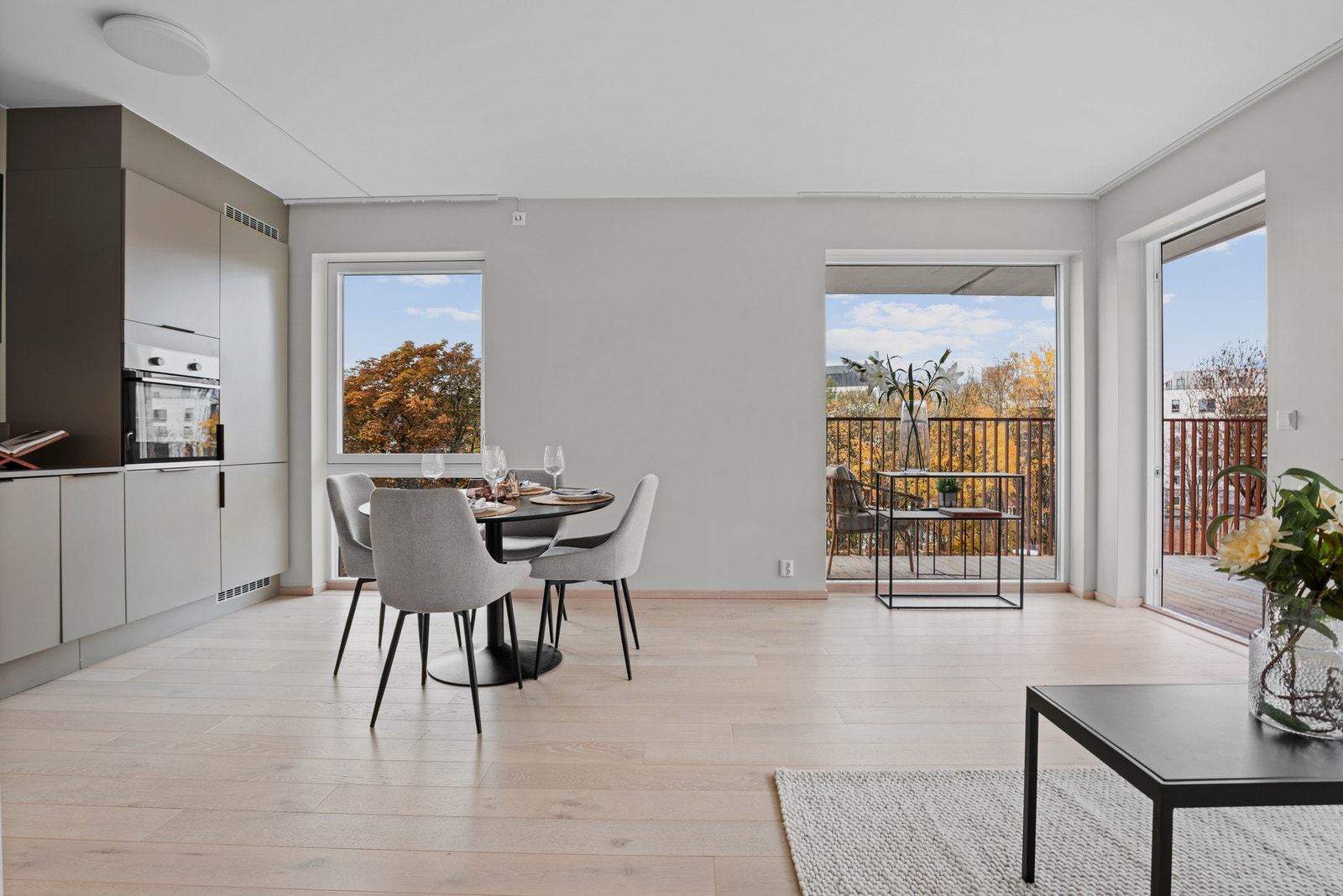 Usjenert beliggenhet med flott utsyn Galleribilde