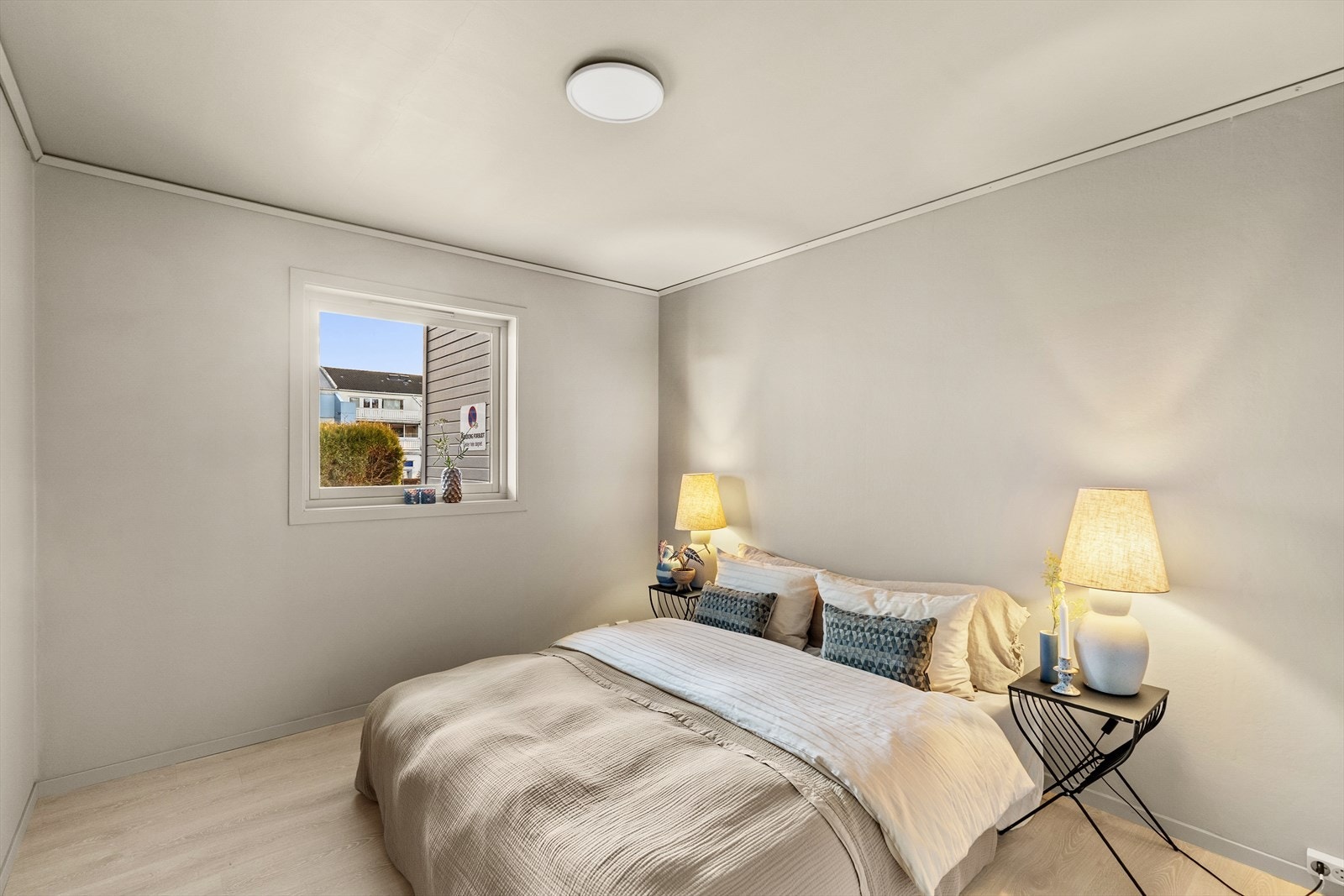 Det er 2 soverom i leiligheten - begge med god størrelse Galleribilde