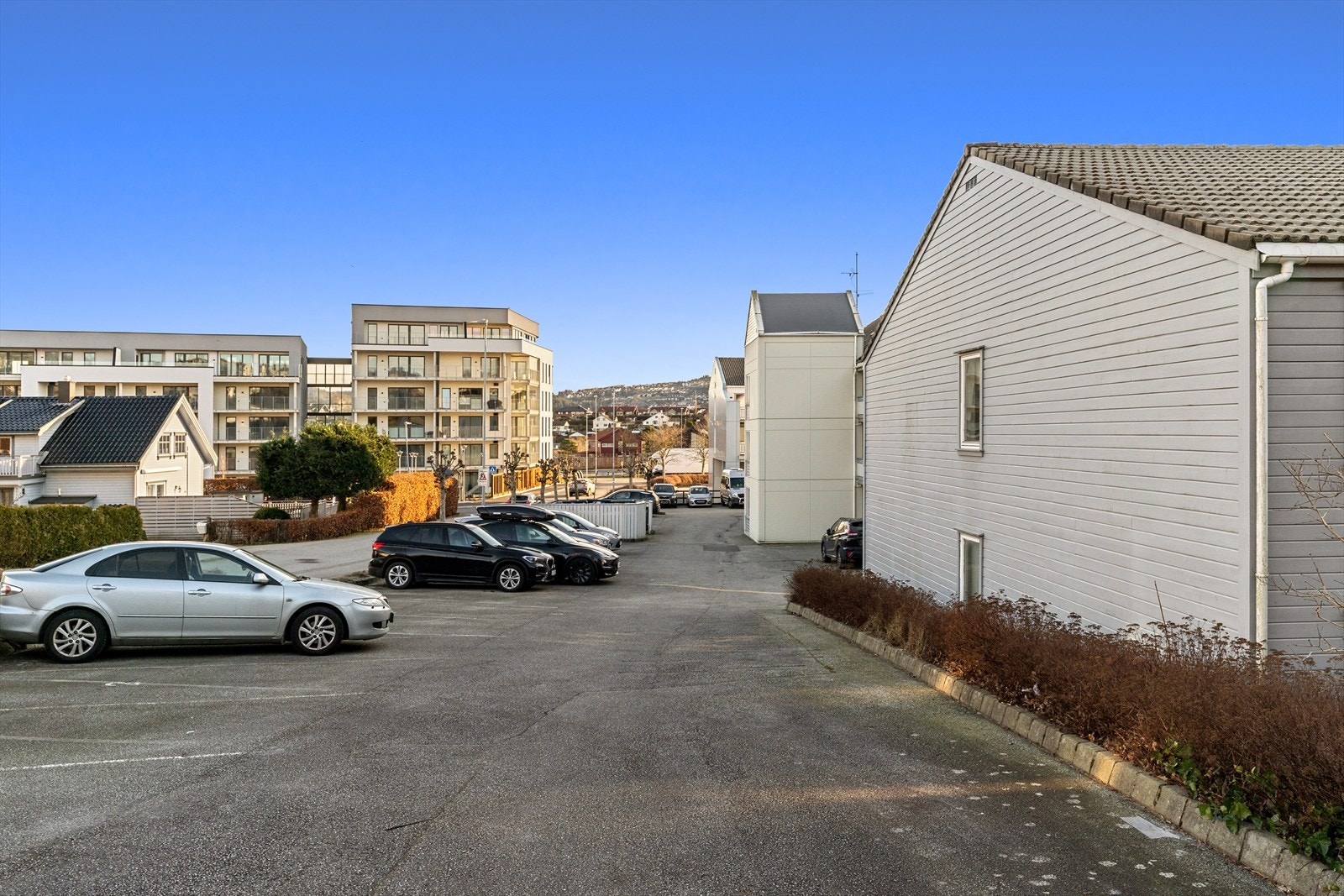 Biloppstillingsplass for 1 bil Galleribilde