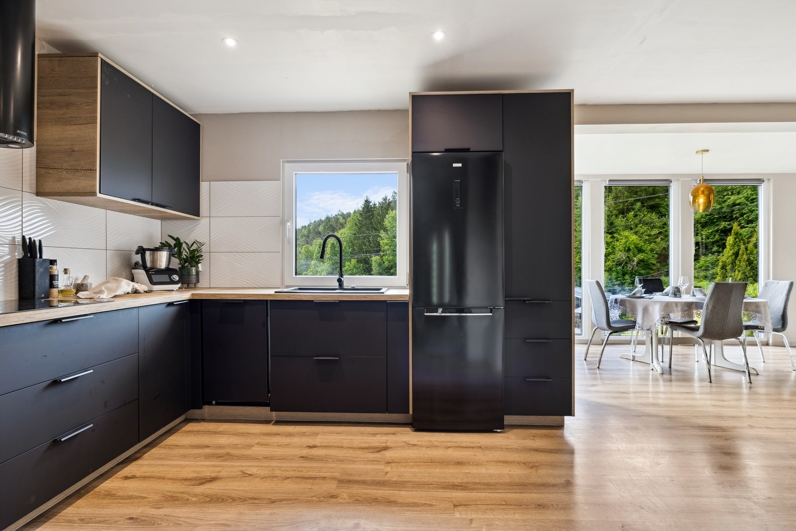 Lekkert kjøkken - nytt i 2024-2025 Galleribilde