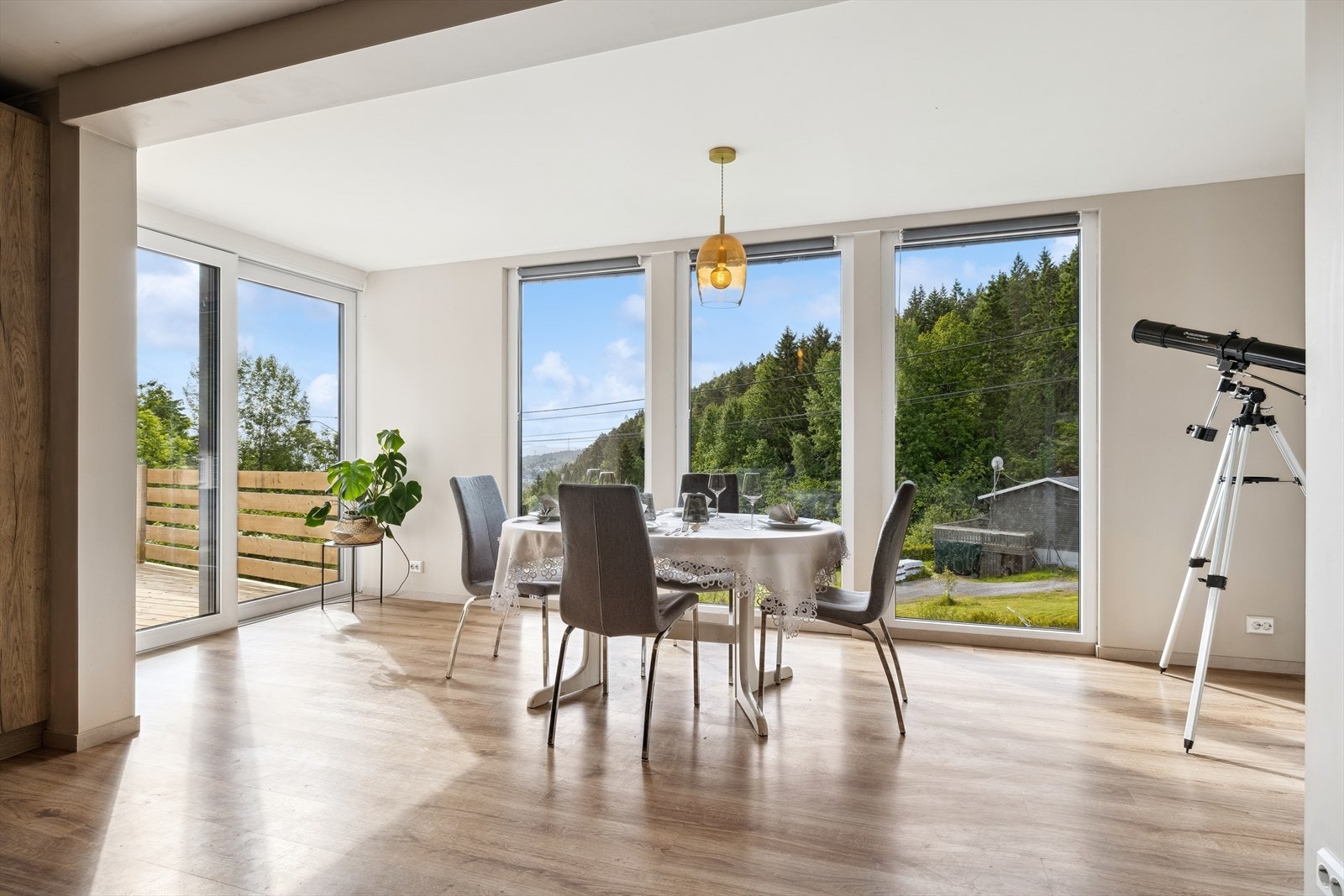 De årlige kommunale avgiftene for denne boligen er kr. 15.268,- Galleribilde