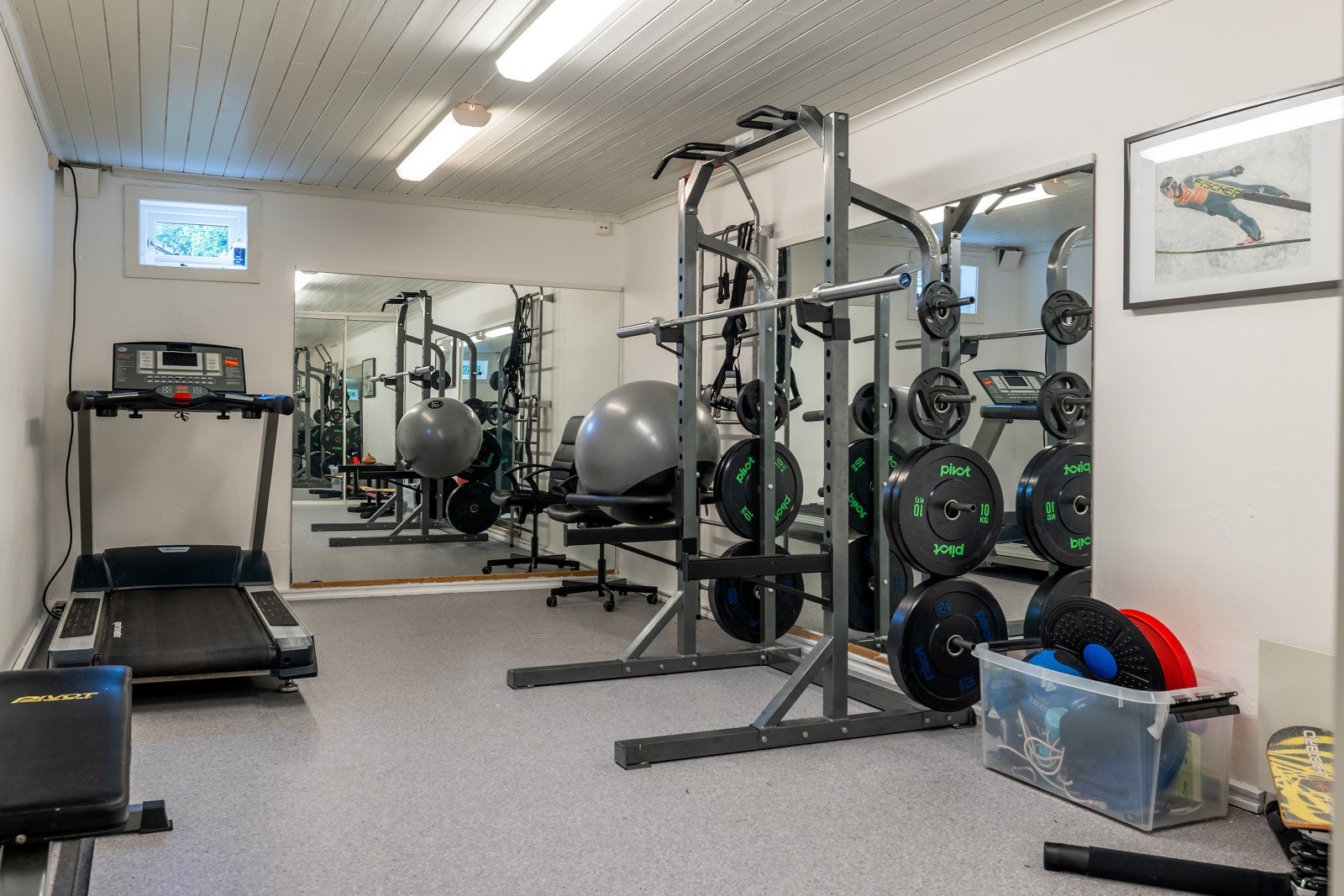 I underetasjen finnes et eget treningsrom Galleribilde