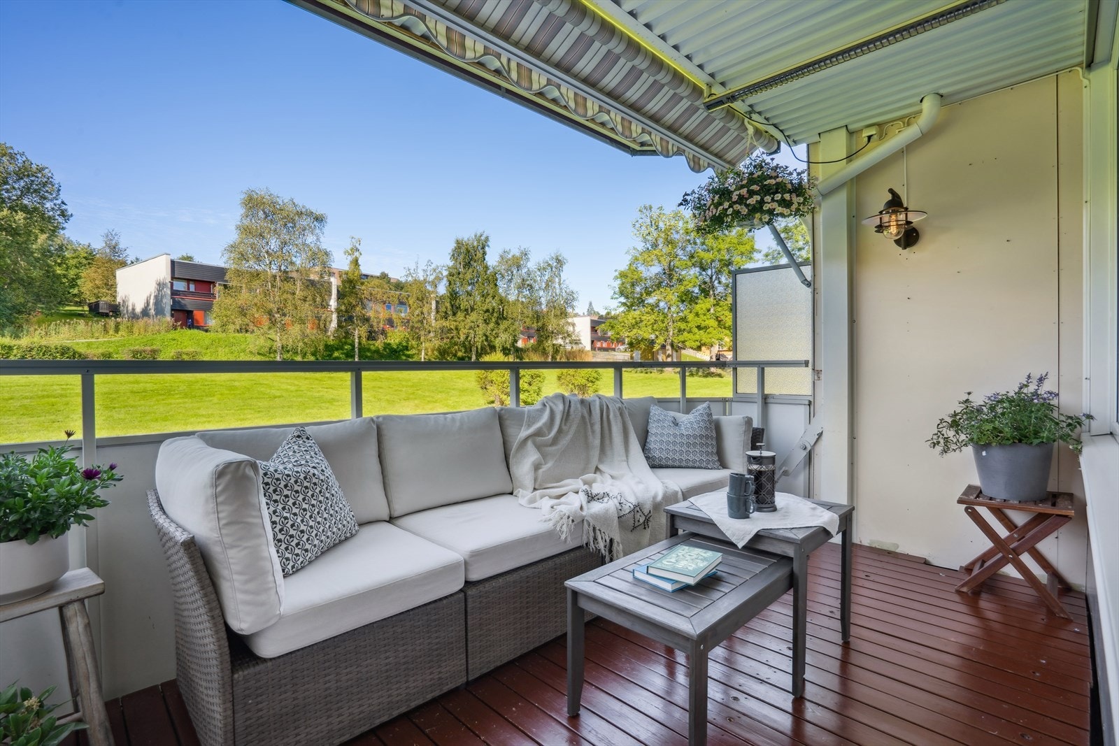 Det er også montert en markise på balkongen. Galleribilde