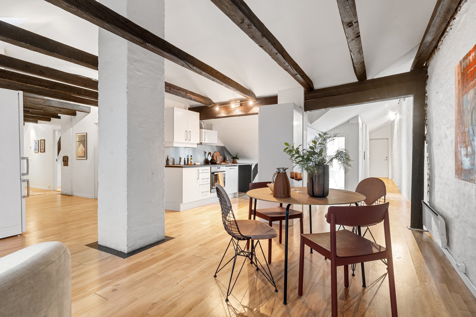 God plass til spisebord. Galleribilde