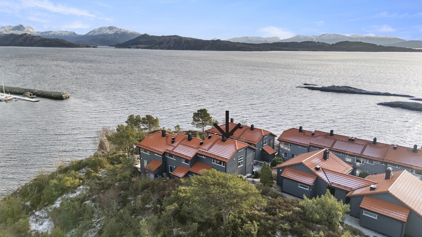 Bustaden grensar til friområde i nord Galleribilde