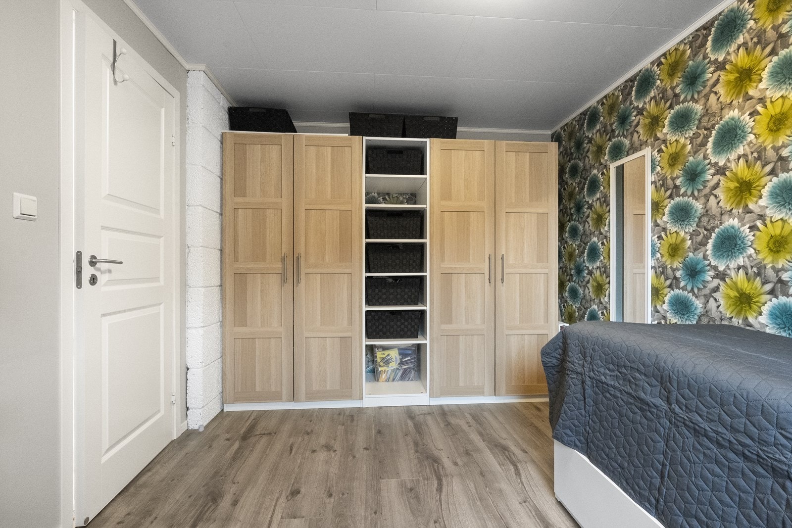 Begge soveromma har gode garderobeskap (nye i 2022) Galleribilde