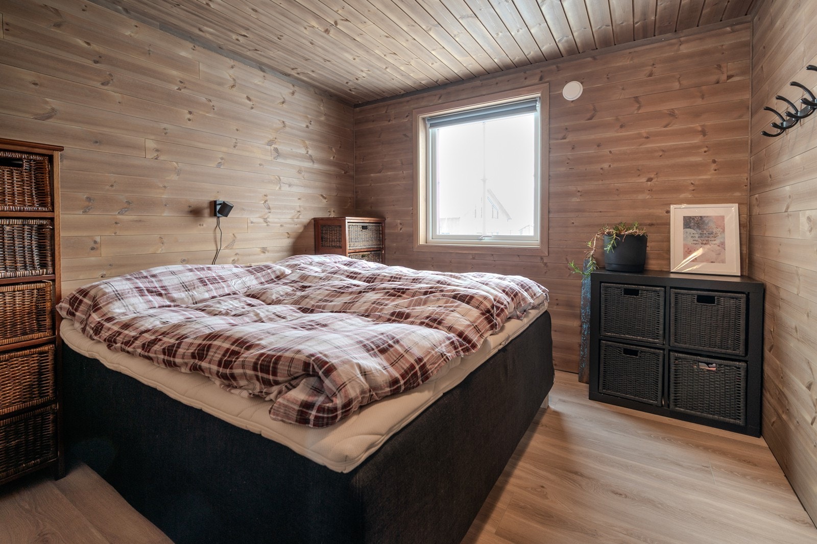 Hytten har både loftstue og hele 5 soverom med totalt 14 sengeplasser Galleribilde