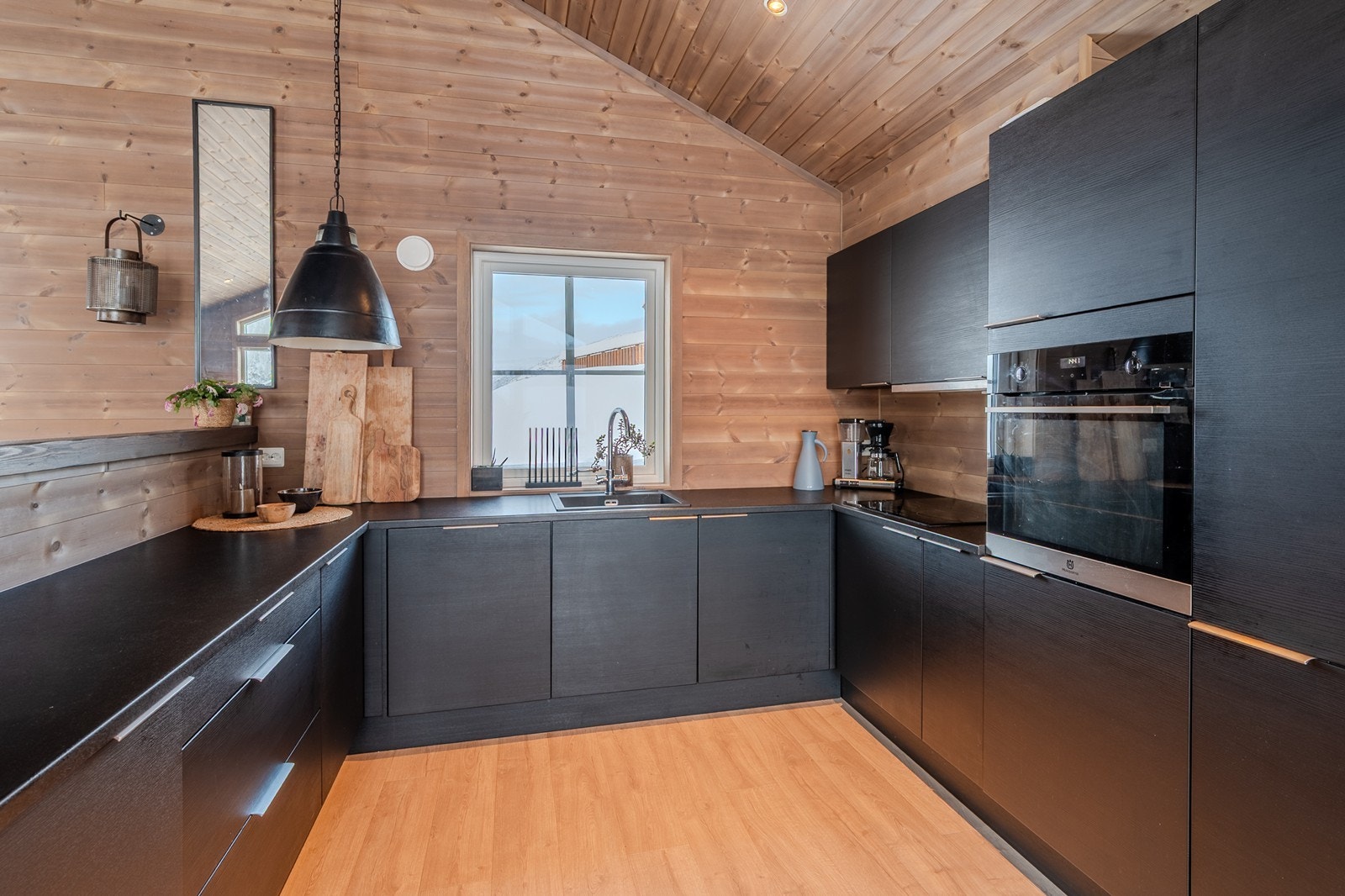 Alle hvitevarer er integrert Galleribilde