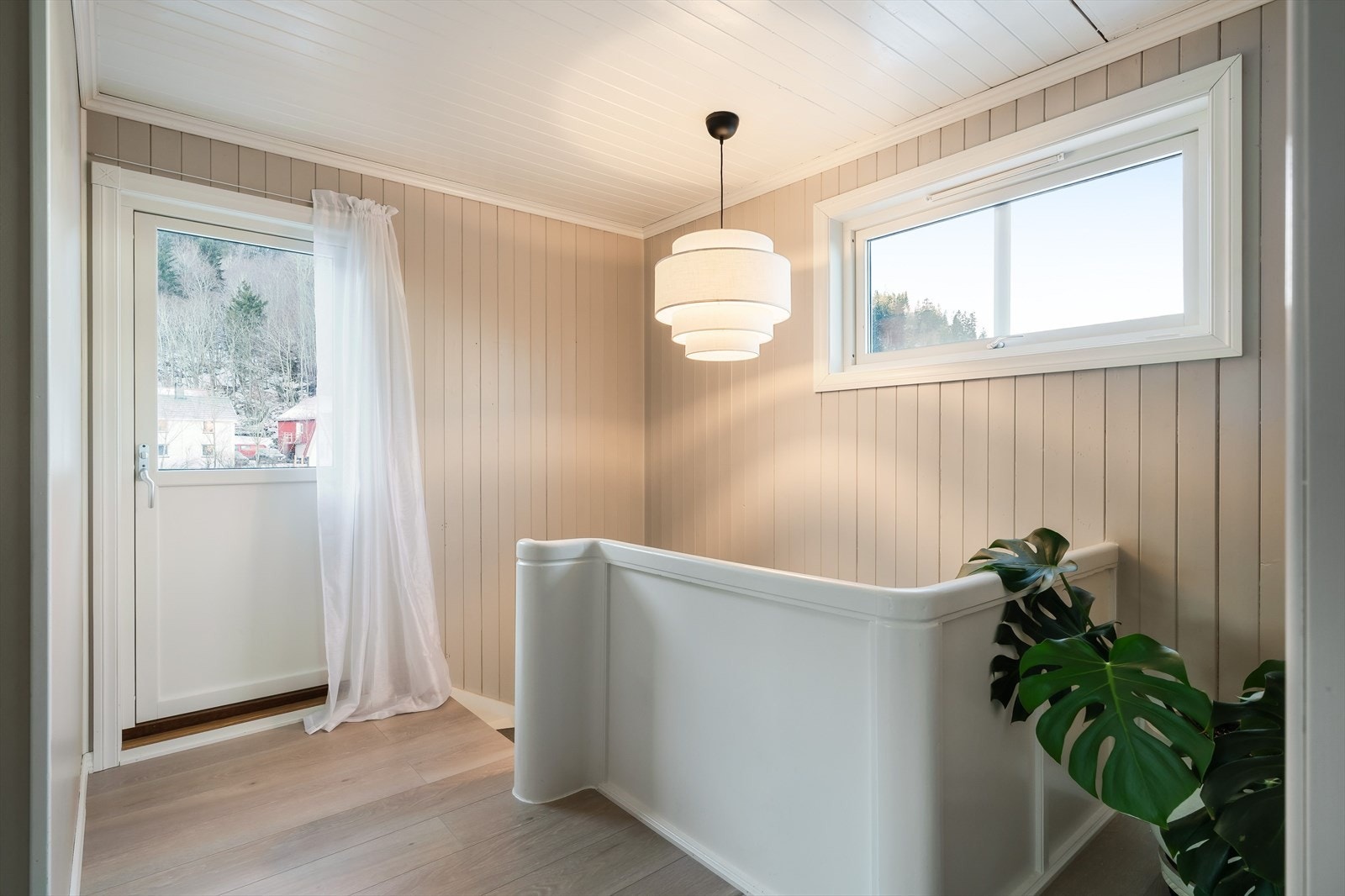 I boligens andre etasje finner man en balkong på ca 9 kvm. Galleribilde