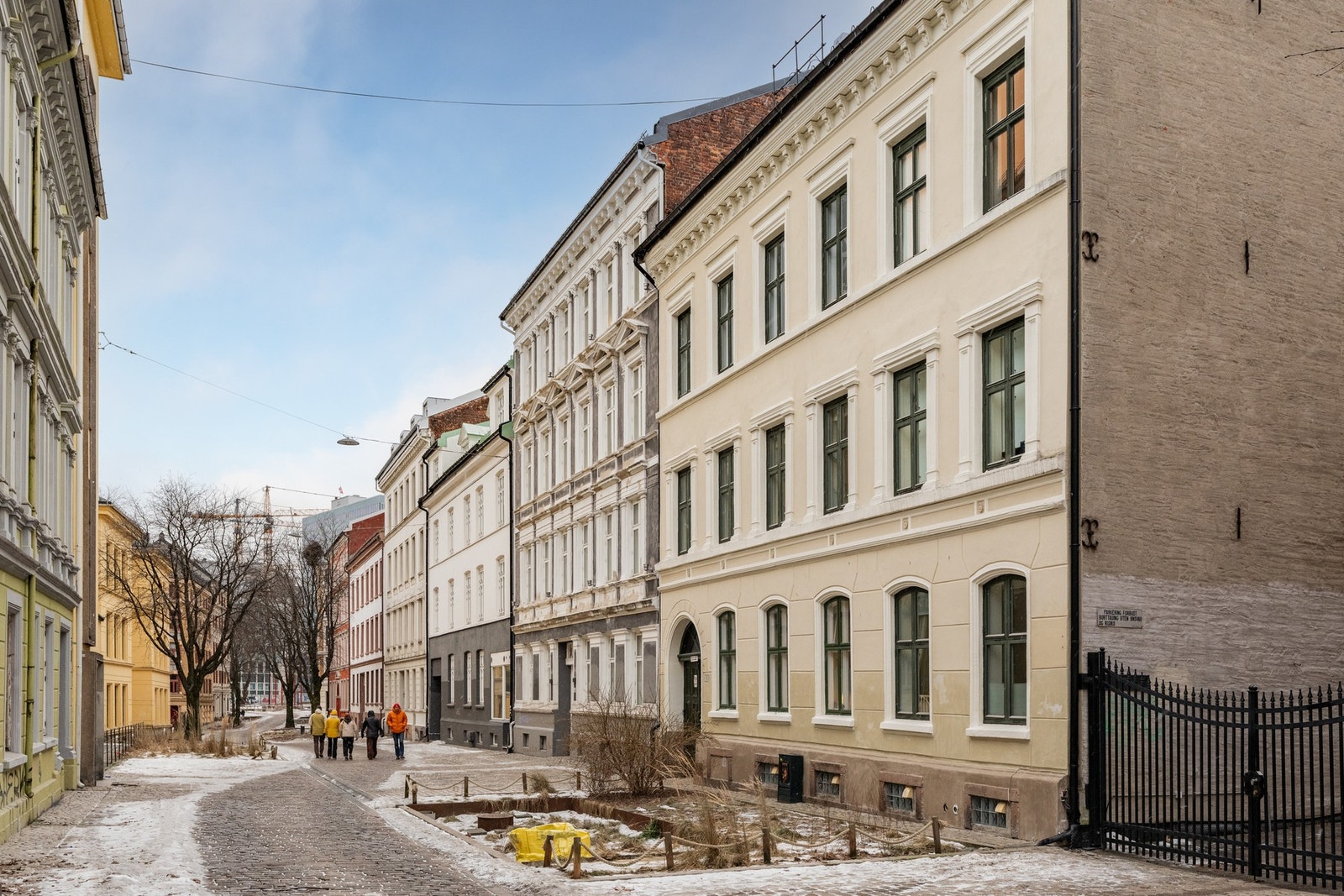 Boligen ligger i en trafikkstille miljøgate sentralt på Fredensborg Galleribilde