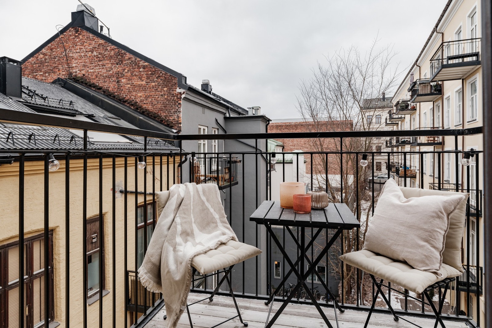 Perfekt sted for morgenkaffen eller et fint sted å nyte ettermiddagssolen Galleribilde