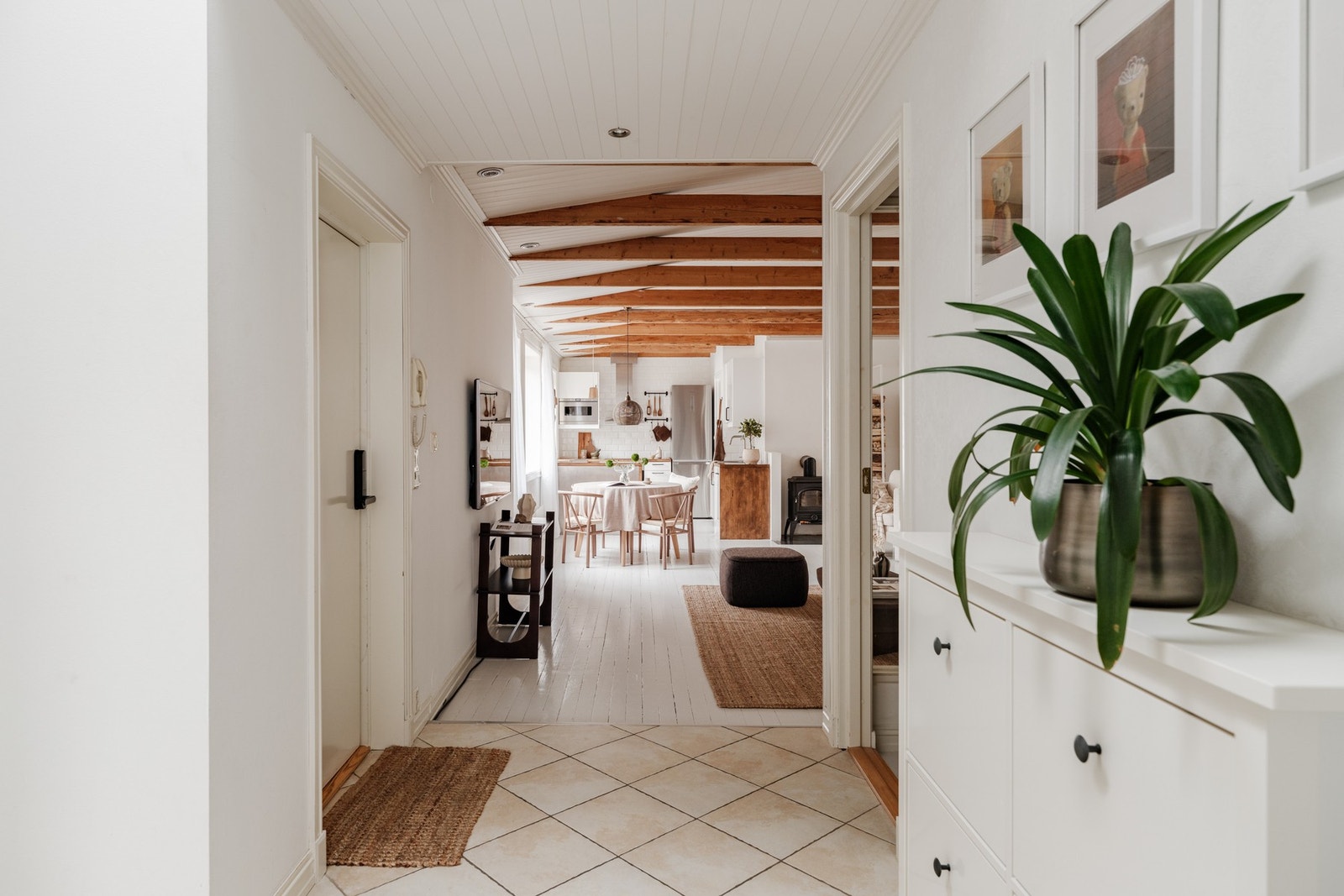 Brann- og lydklassifisert entrédør med elektrisk kodelås Galleribilde