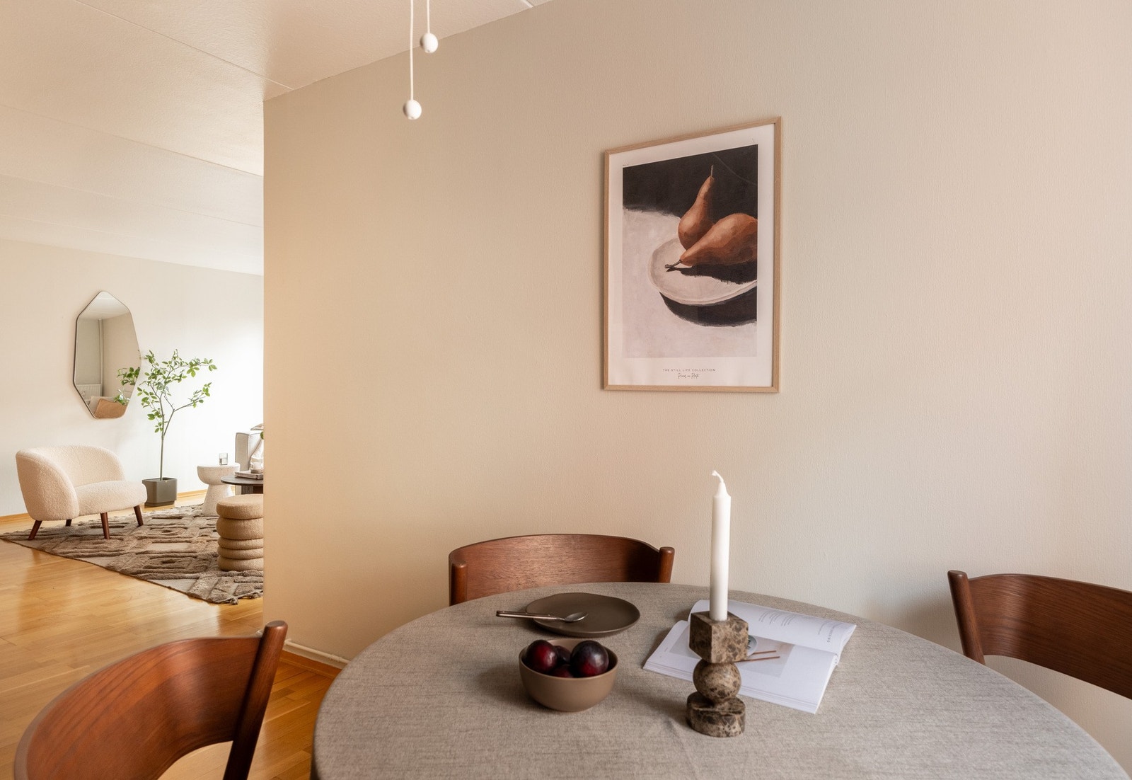 Den åpne løsningen skaper et praktisk allrom. Galleribilde