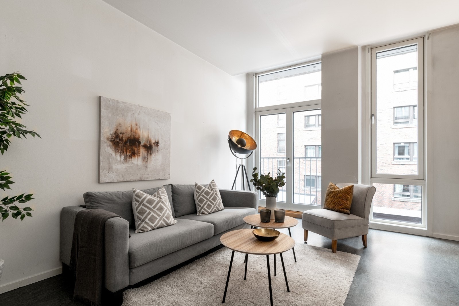 Stue. Leiligheten leies ut umøblert. Galleribilde