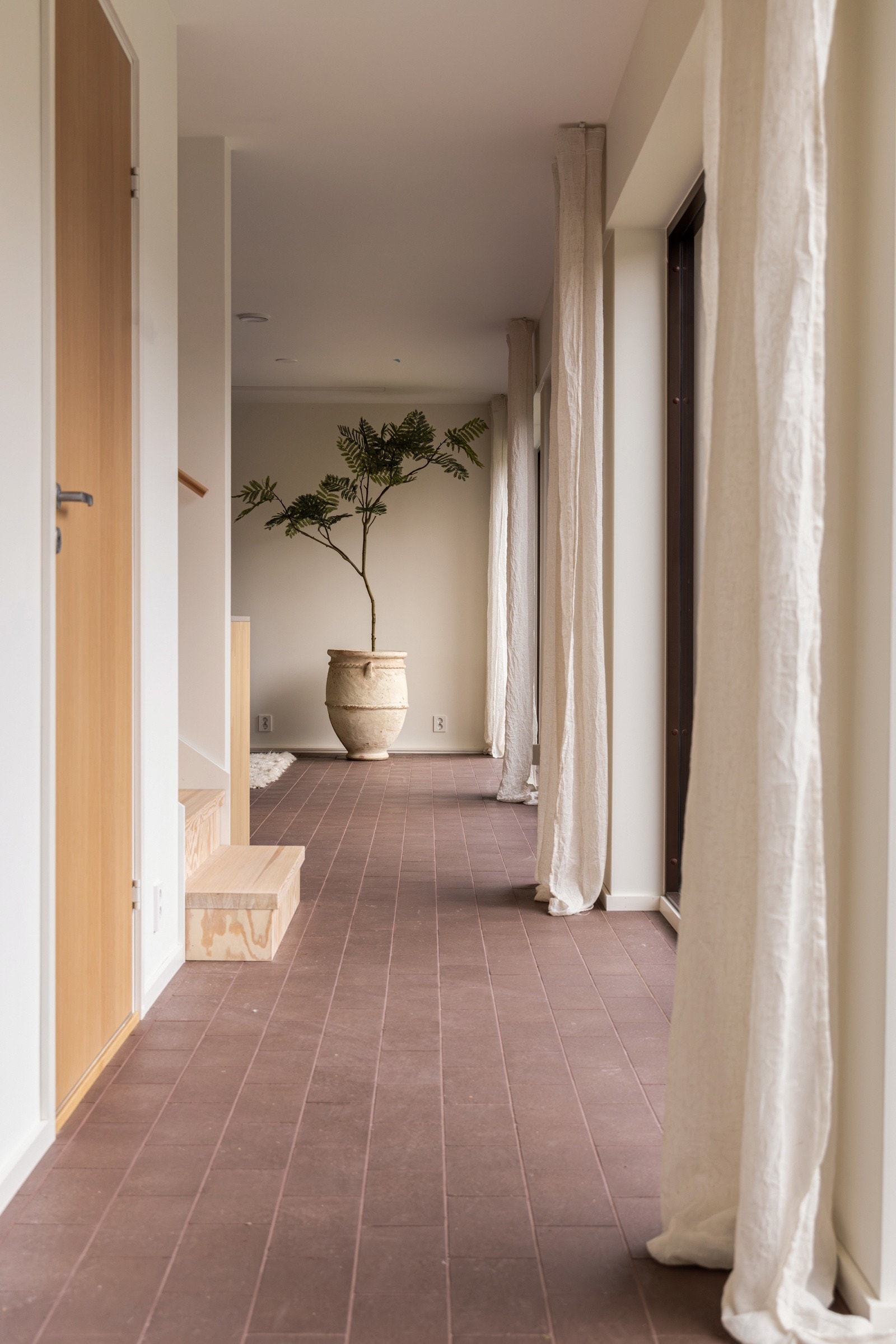 Interiørløsningene er av god design og er utført av møbelsnekker Kvist & Vinkel Galleribilde