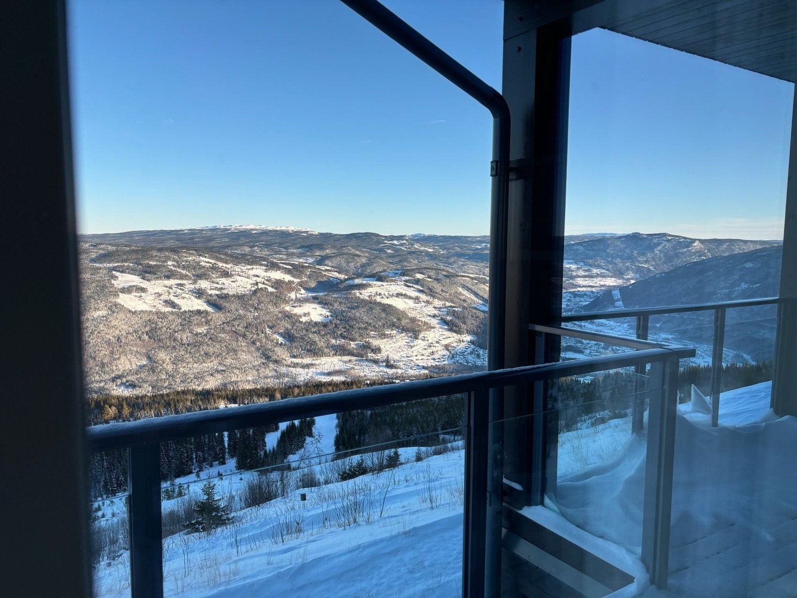 Utsikt fra terrasse Galleribilde