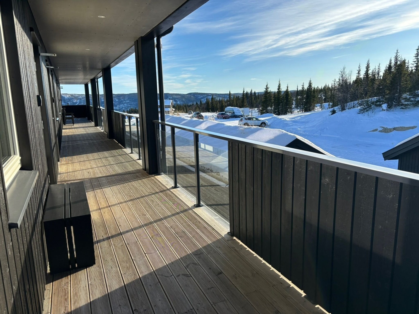 Ved inngangsdør Galleribilde