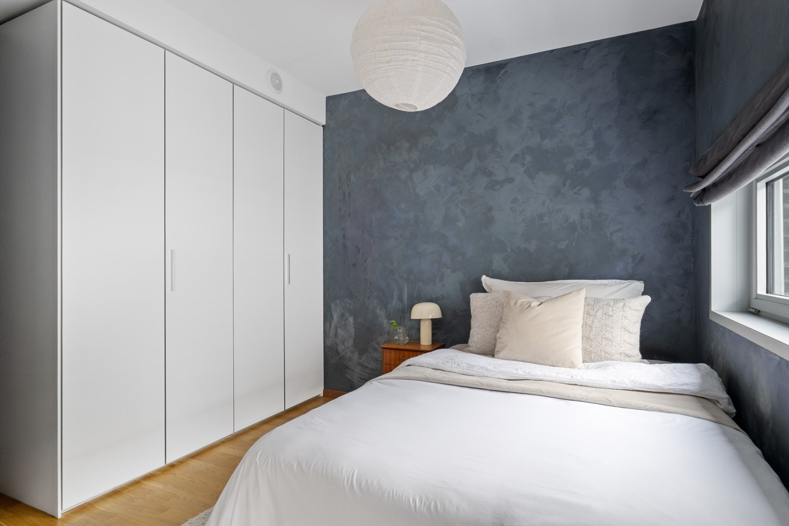 Godt med lagringsplass i garderobeskap. Galleribilde