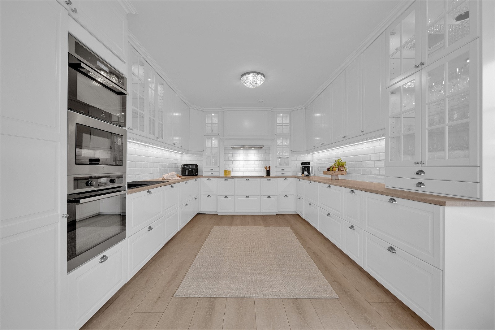 Villaen ble oppført i 2015 og innehar god standard og familievennlig planløsning. Galleribilde