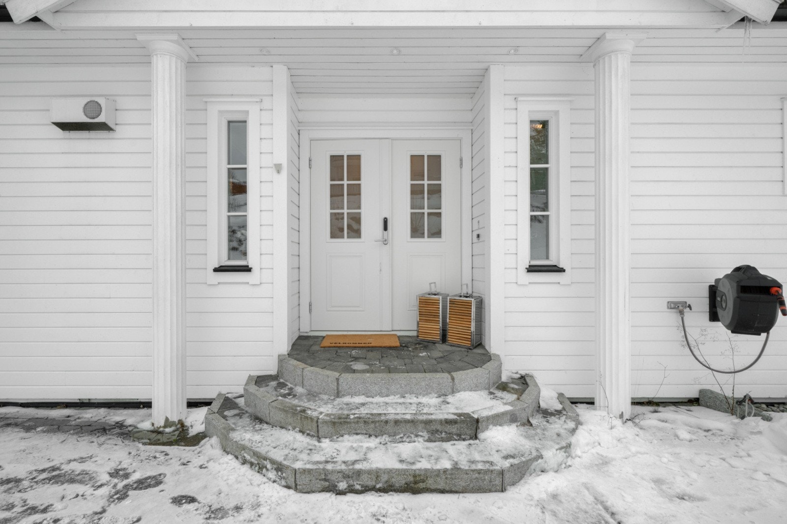 Inngang.jpg Galleribilde