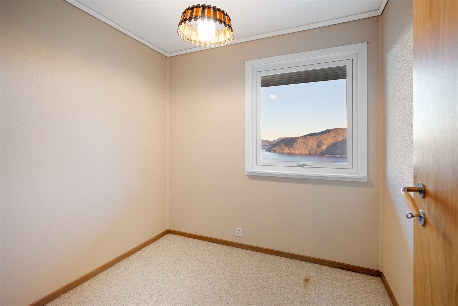 Soverommene har varierende størrelse og egner seg godt som barnerom, gjesterom eller hjemmekontor. Galleribilde