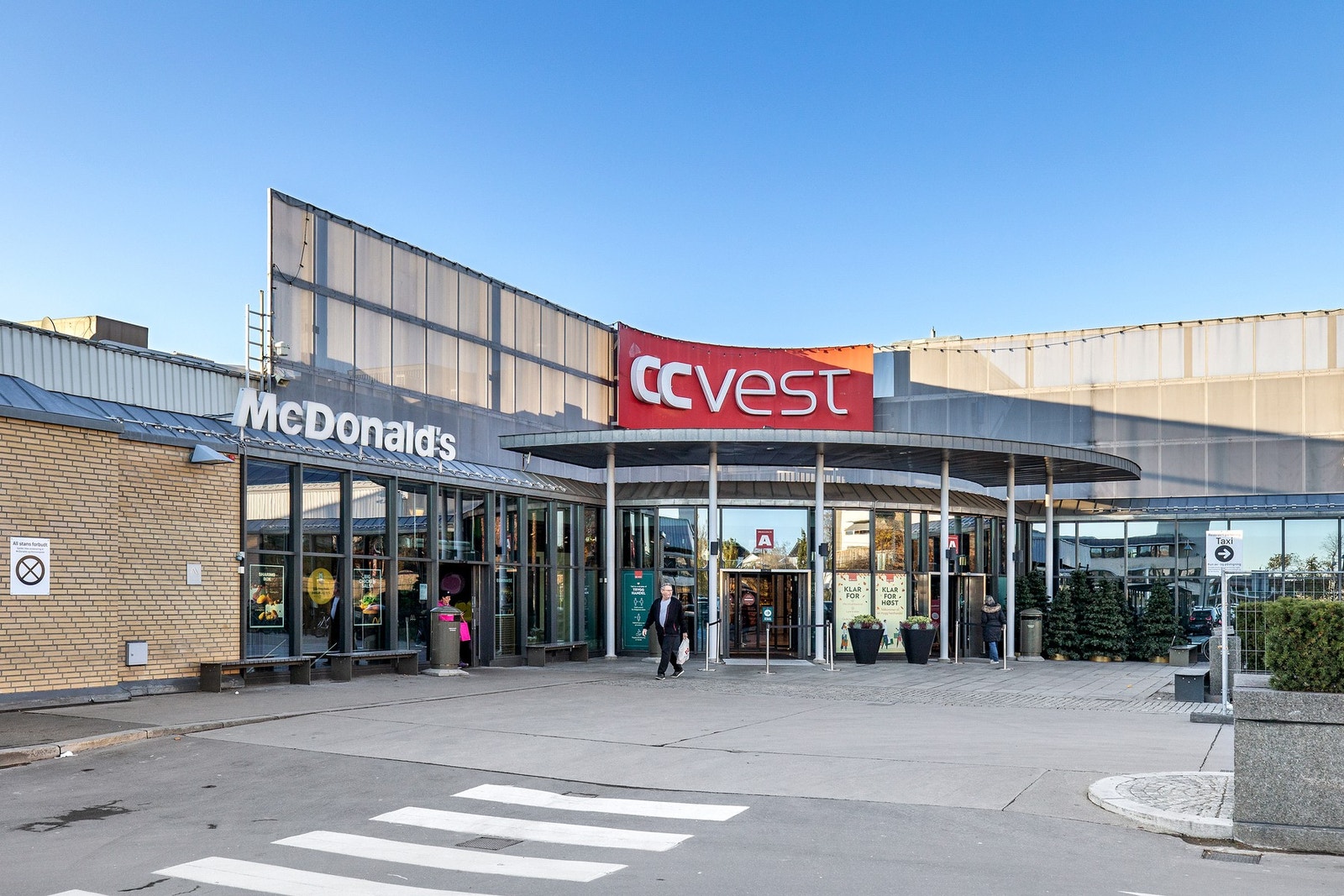 CC Vest kjøpesenter er kun noen få busstopp unna Galleribilde