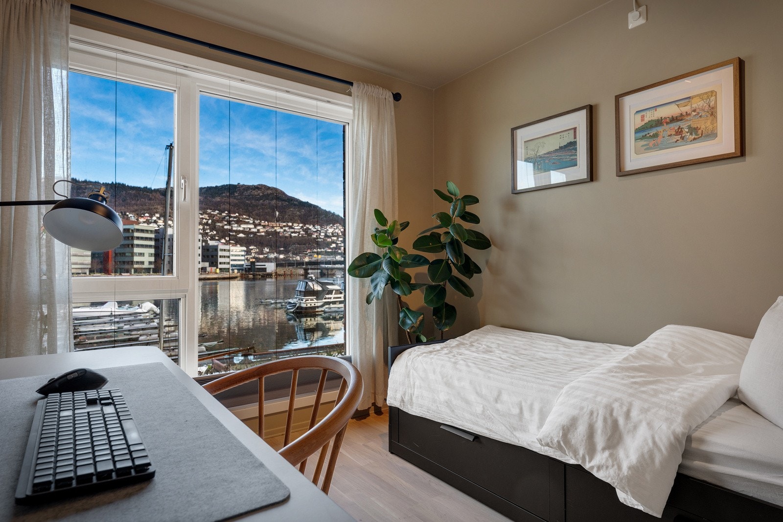 - Soverom nr. 2 - Galleribilde