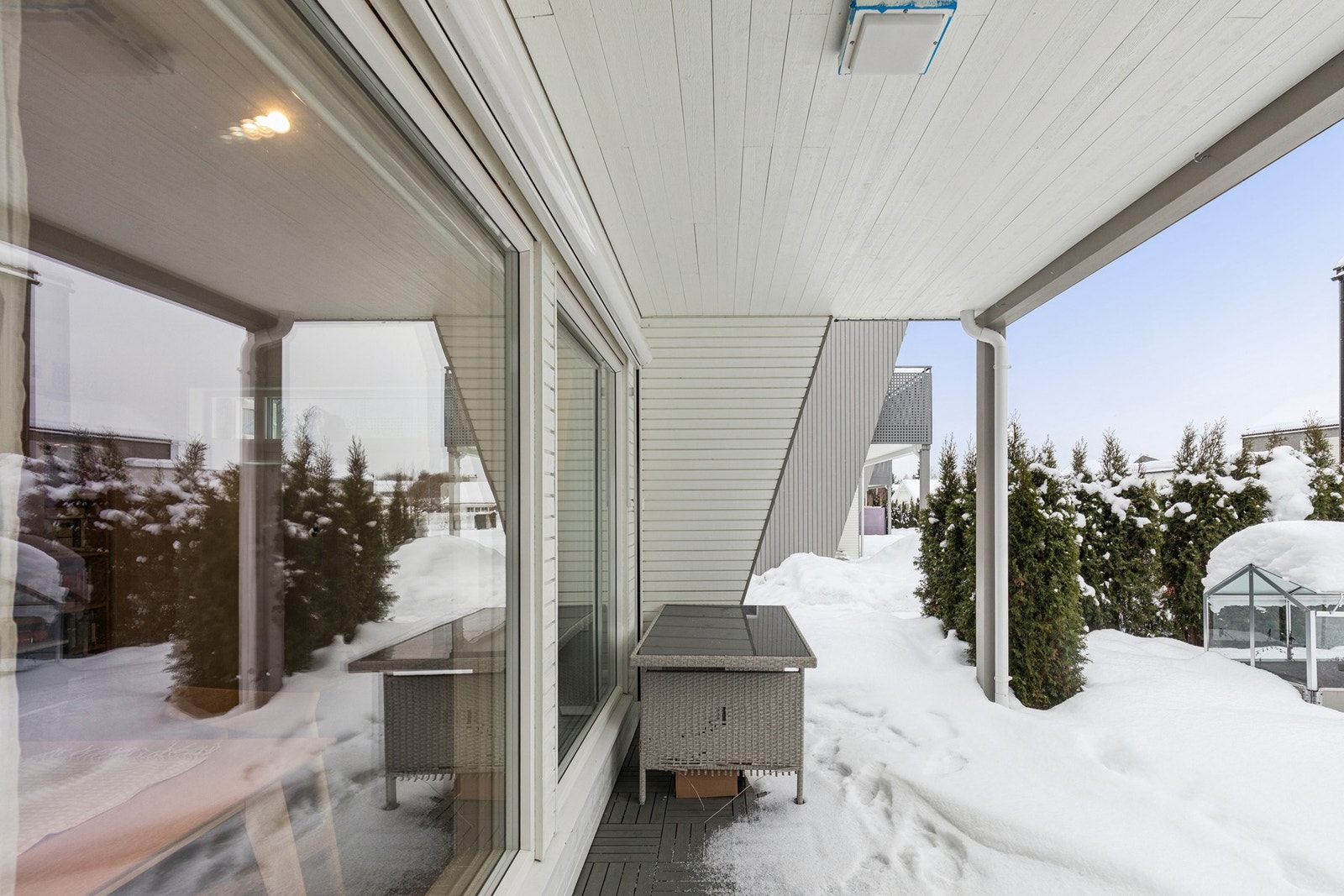 Overbygget marketerrasse. Galleribilde