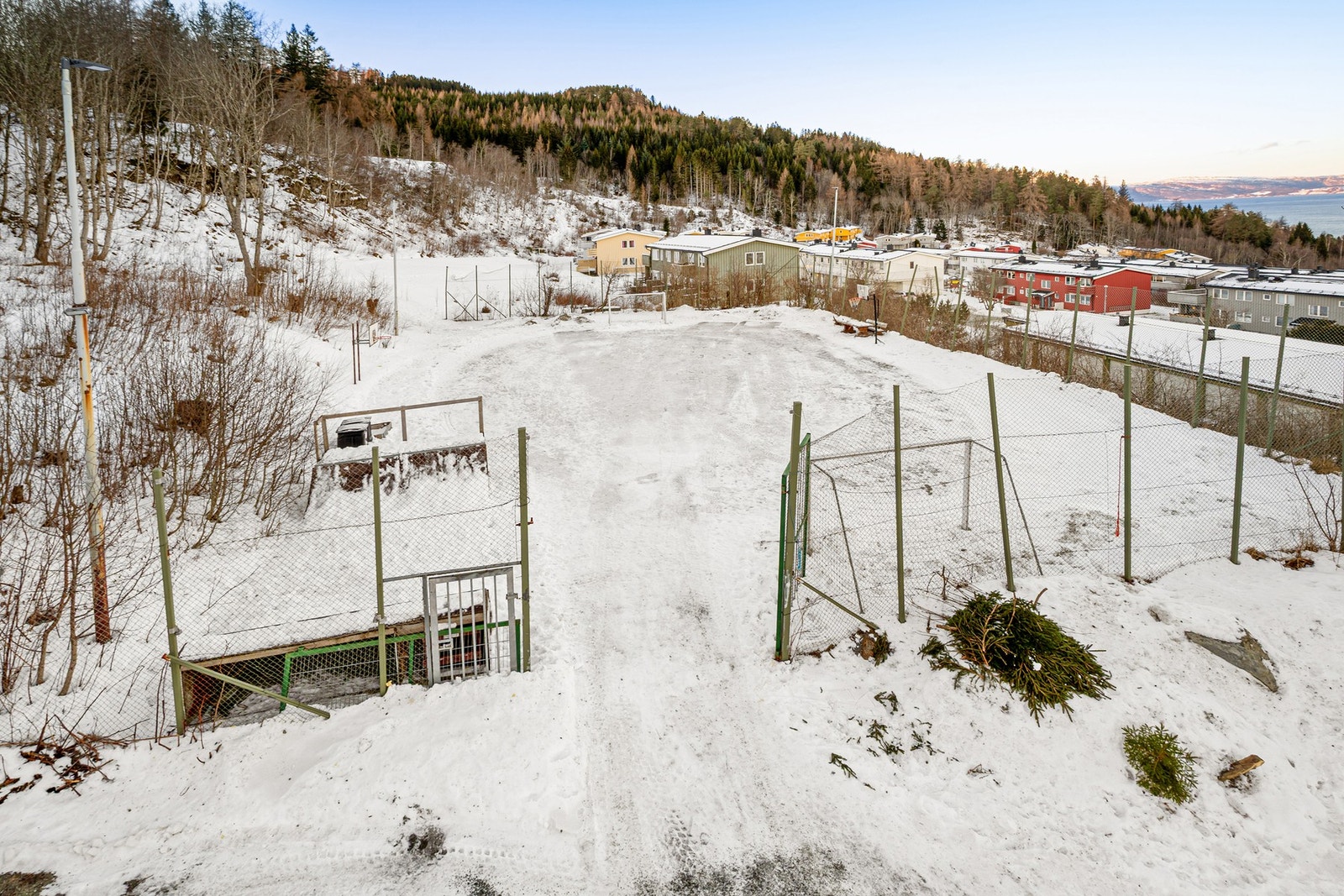 Boligfeltet i Fagerlia er svært populært grunnet sin rolige og barnevennlige beliggenhet nært både byen og Bymarka. Galleribilde