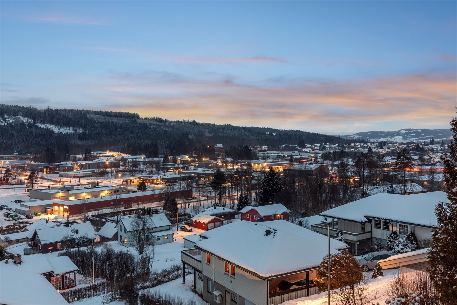 Fin utsikt utover landskapet. Galleribilde
