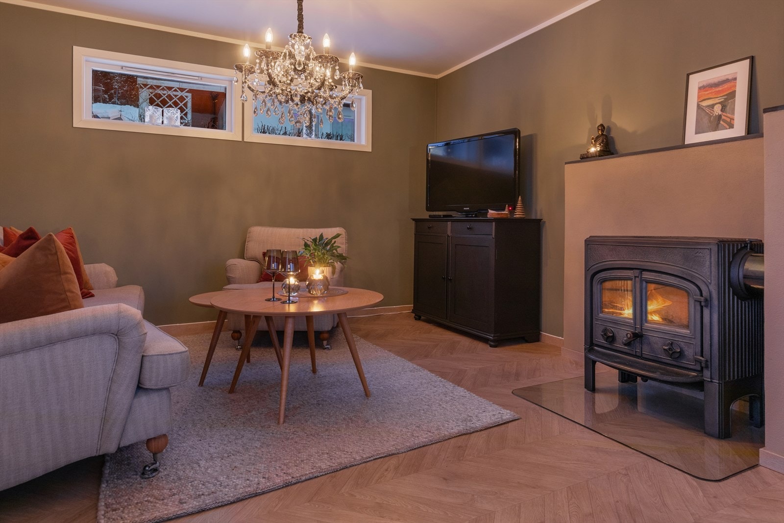 Når mørket senker seg blir det ekstra koselig i stuen. Galleribilde