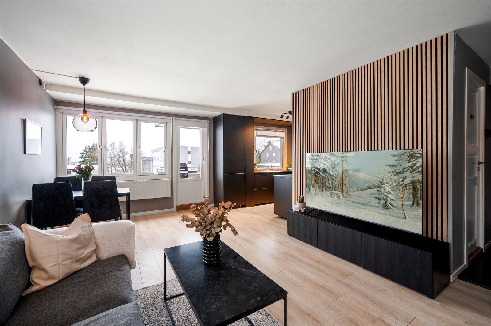 Velkommen til Betzy Kjelsbergs Vei 6A! Presentert av Halvor L. Heikkilä ved Krogsveen Majorstuen og Oslo Vest (Foto: Peter Futo) Galleribilde