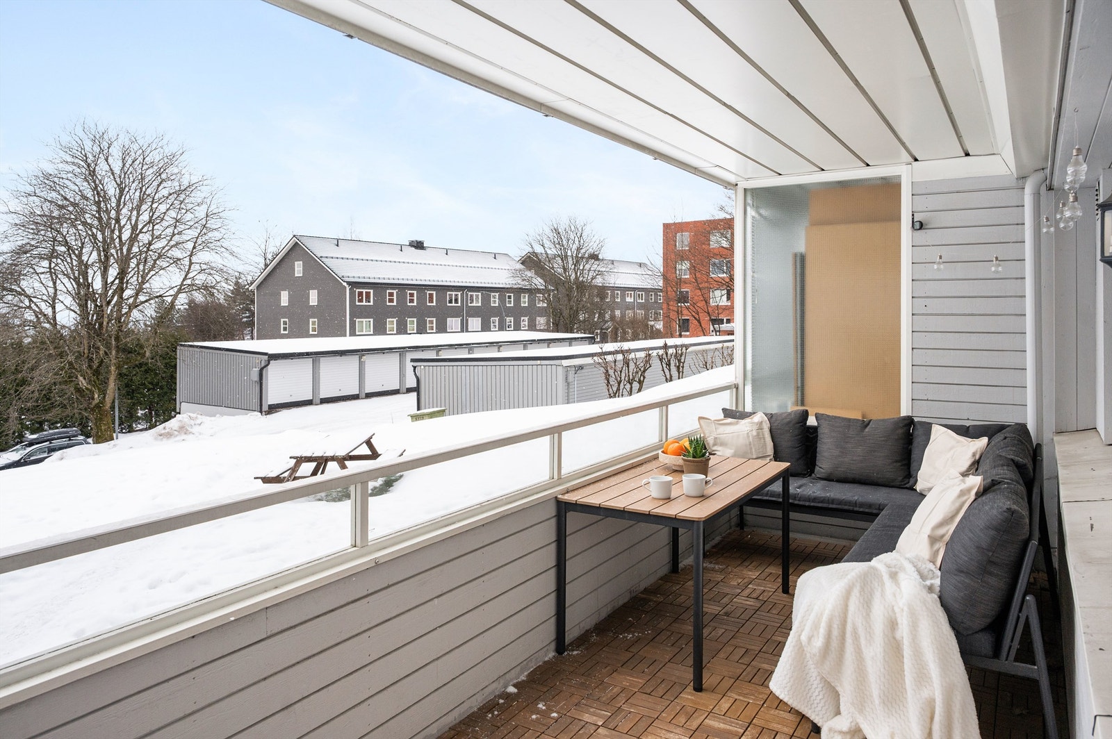 Sørøstvendt balkog med sol "hele dagen" Galleribilde