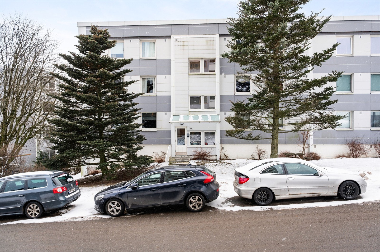 Fasade mot gate Galleribilde