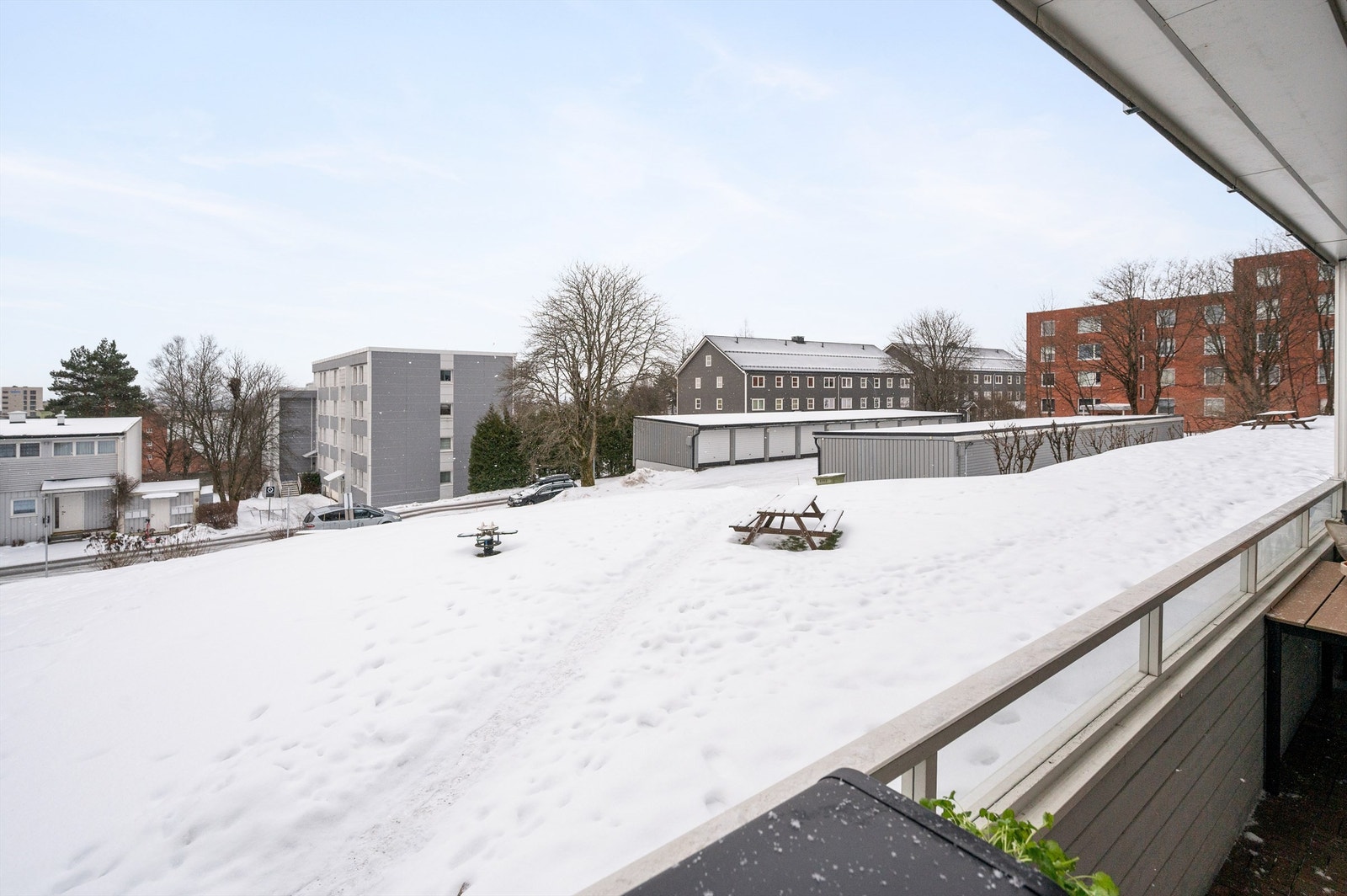 Sameiet har mulighet for leie av p-plasser og garasje etter venteliste Galleribilde