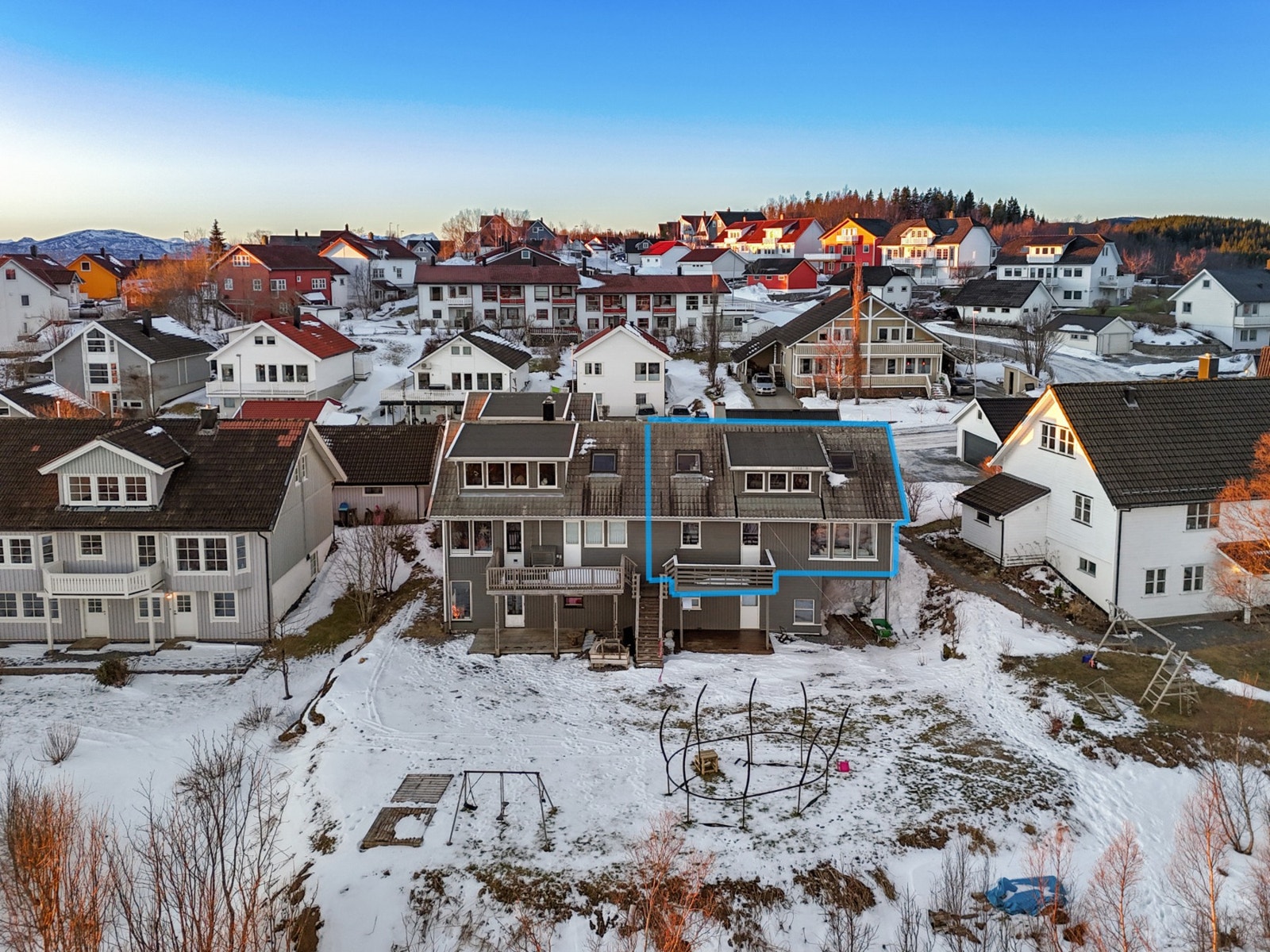 Bjørndalslia 101 har en attraktiv og sentral beliggenhet i det populære boligområdet Mørkved, Galleribilde