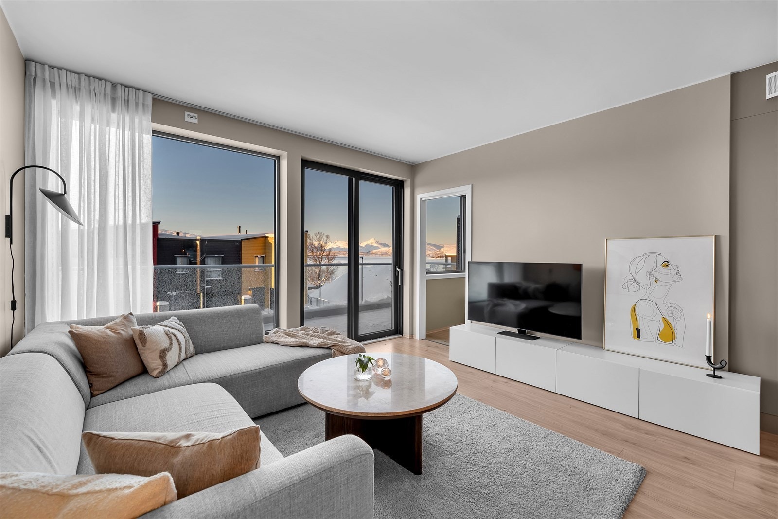 Moderne 3-roms selveierleilighet fra 2023 Galleribilde