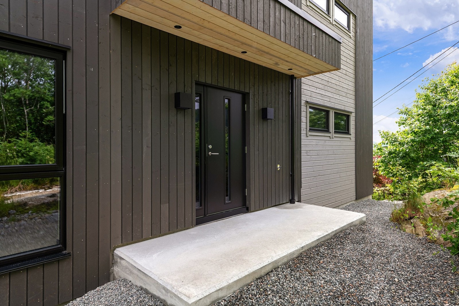 Inngangsparti mot nrod Galleribilde