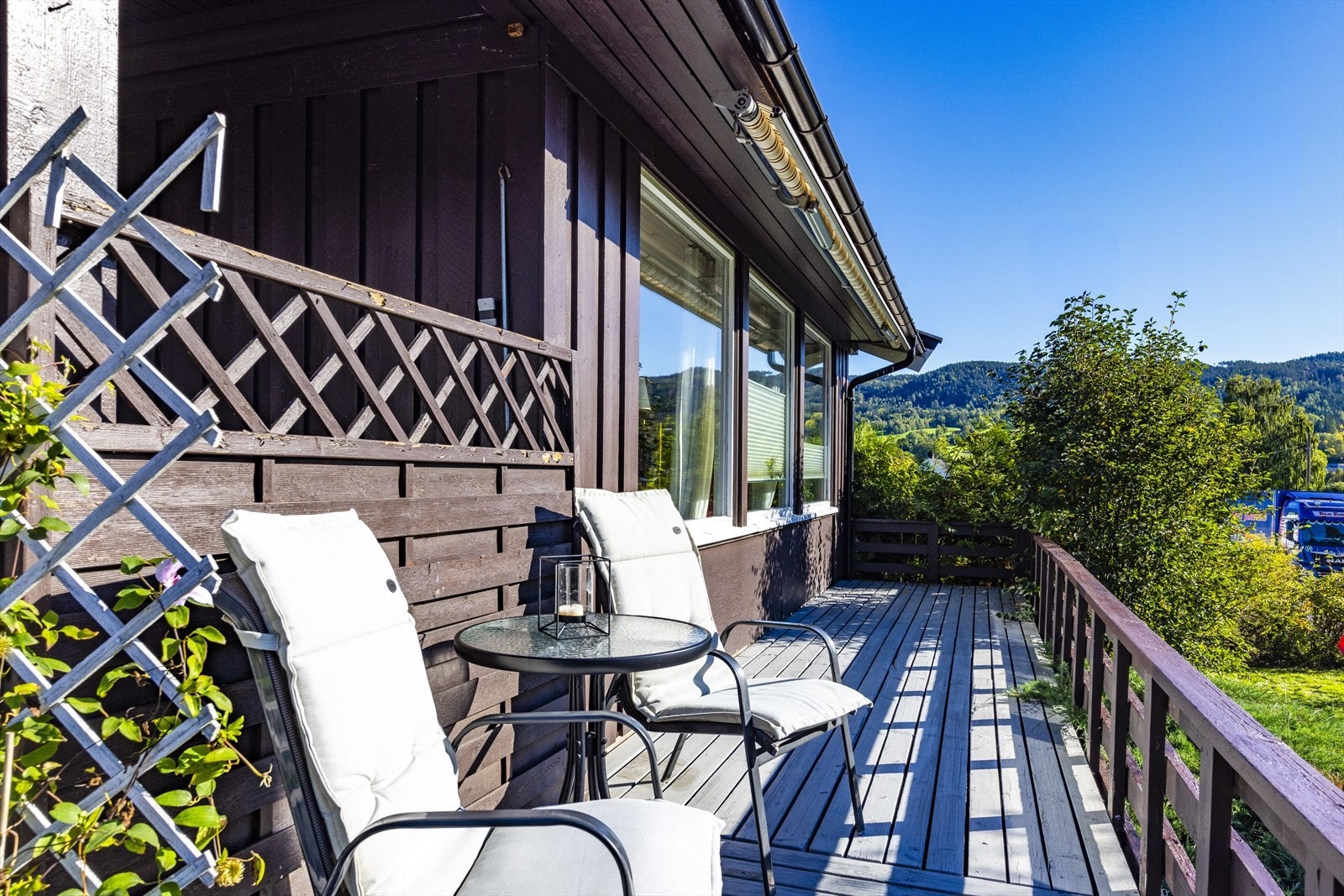 Her er det plass til utemøbler. Galleribilde