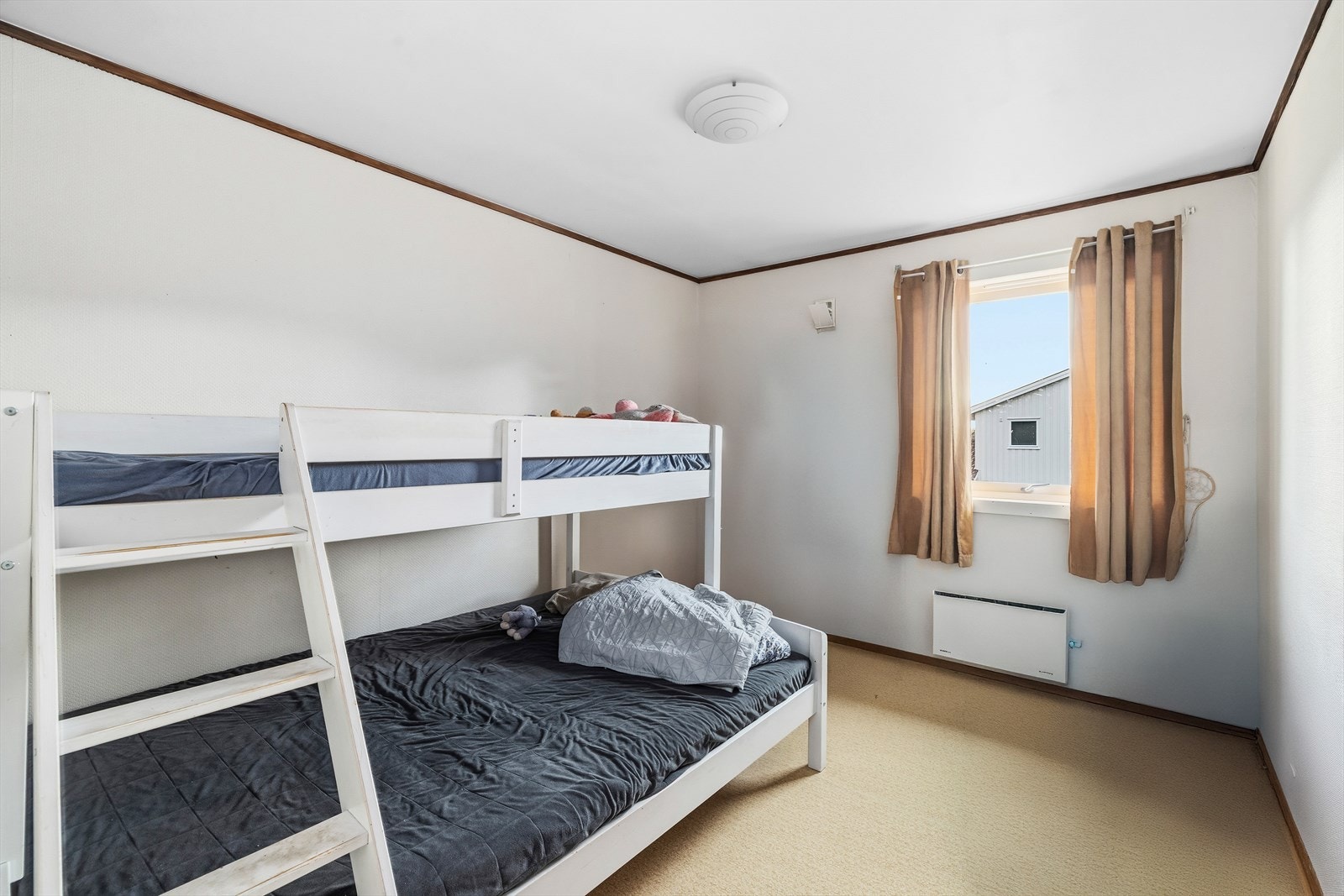 Soverom nr. tre er et ypperlig barnerom eller kontor - alt etter egne behov og ønsker. Galleribilde