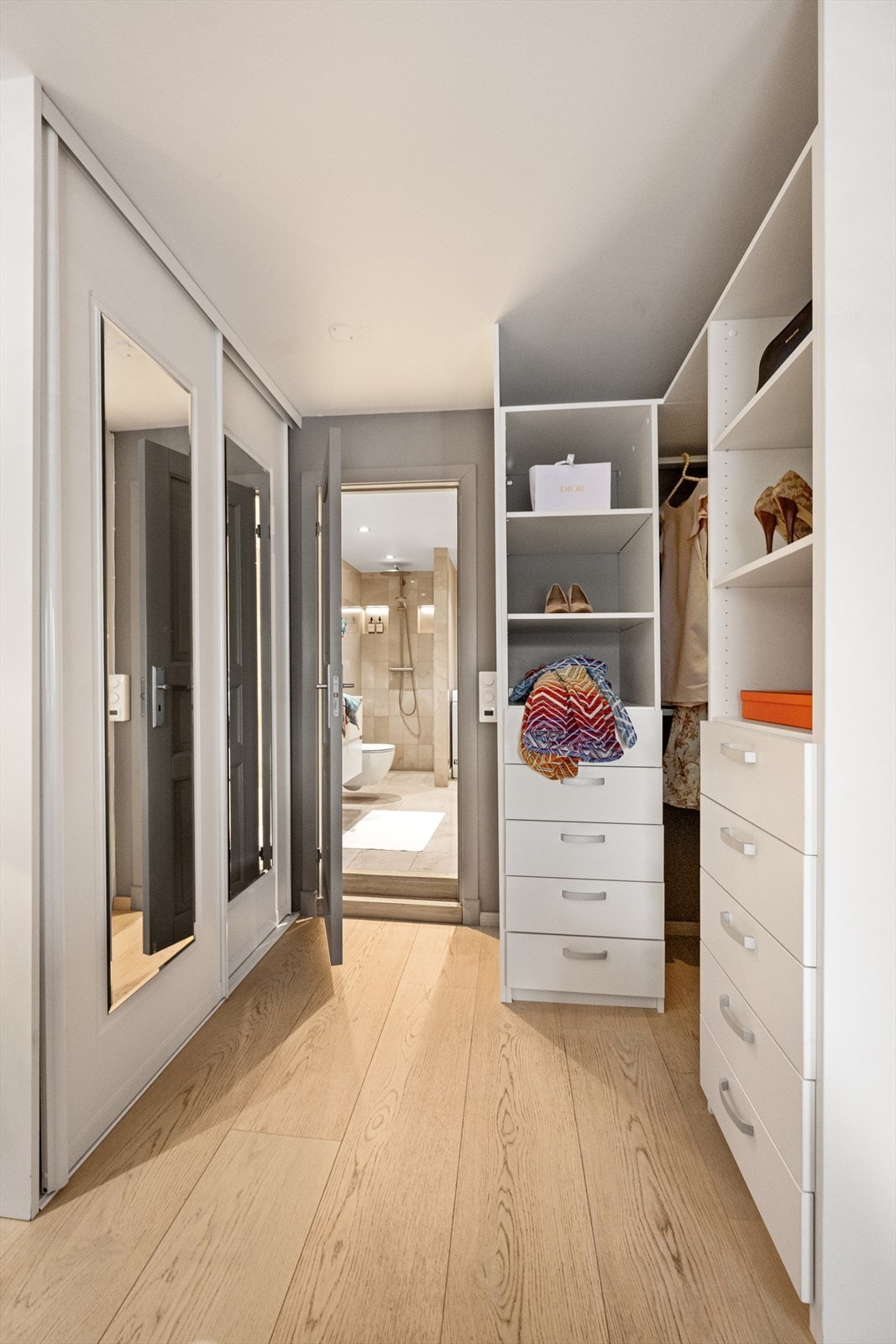 Det er rikelig med skapplass. Galleribilde