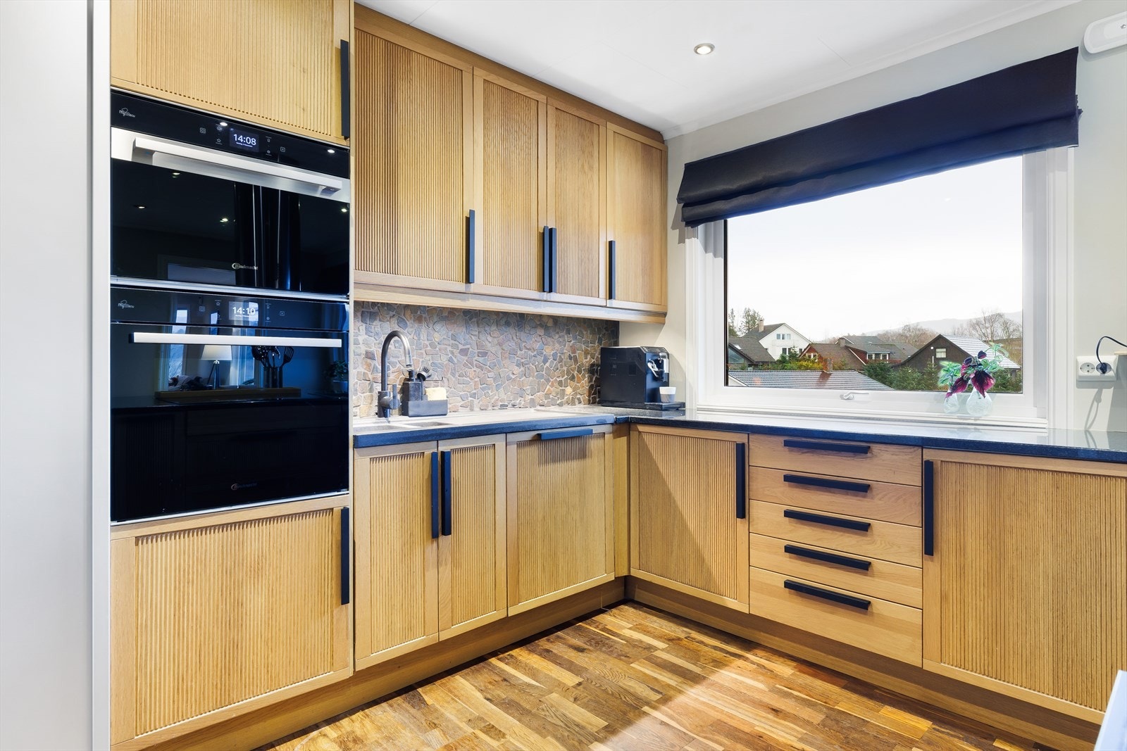 Flott moderne kjøkken Galleribilde