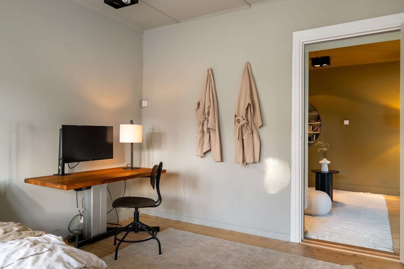 Leilighetens elektriske anlegg ble oppgradert i 2019. Galleribilde