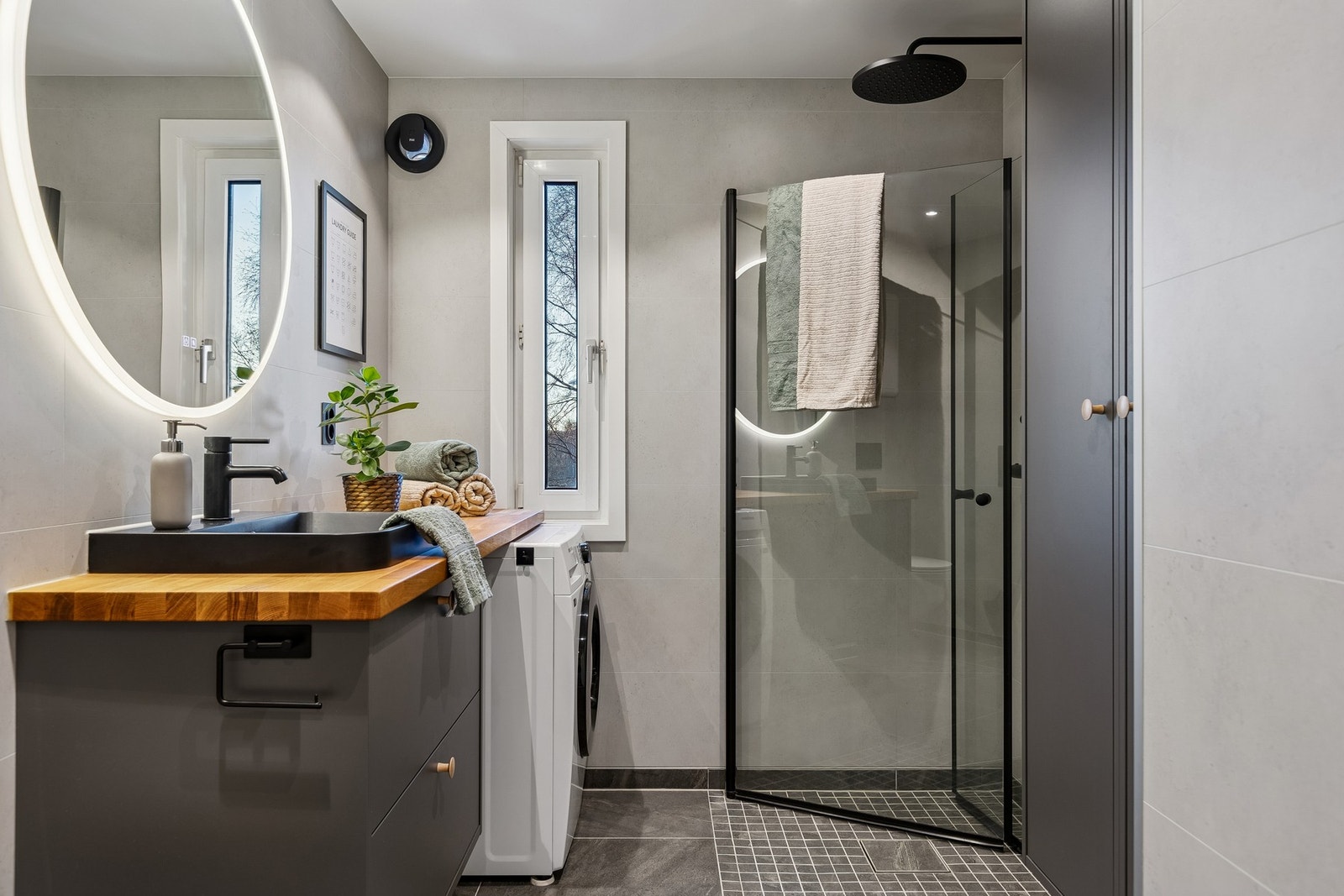 Badet er totalrehabilitert i 2025 av innleide håndverkere. Galleribilde