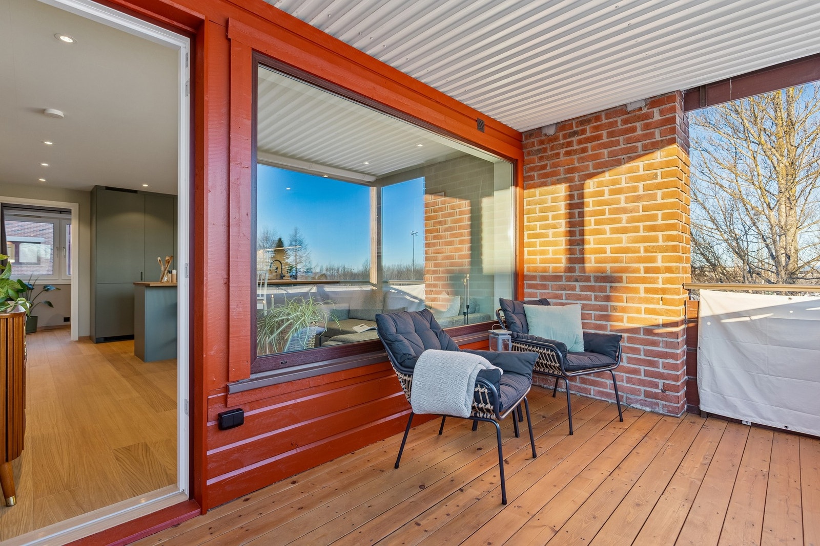 Fra stuen er det direkte utgang til balkongen som er på 8m². Galleribilde