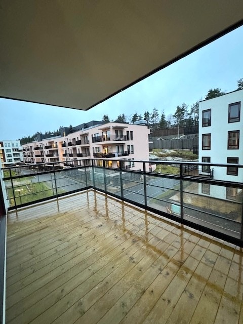 Stor overbygd balkong. Galleribilde